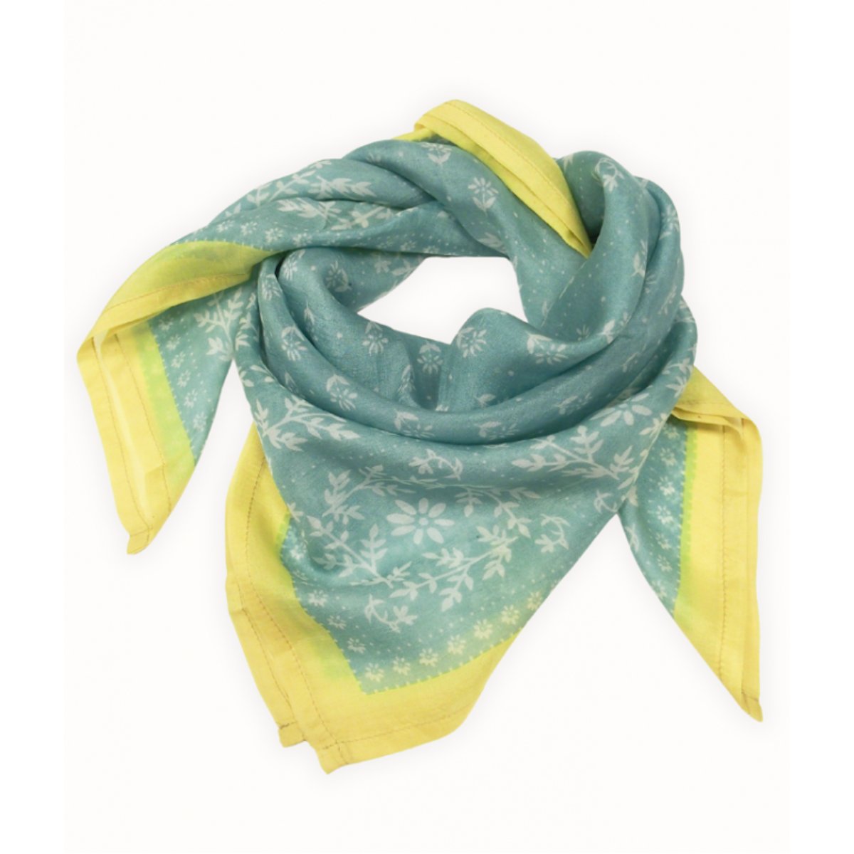 Grand foulard en soie imprimé KARMA bleu ciel, BINDI ATELIER
