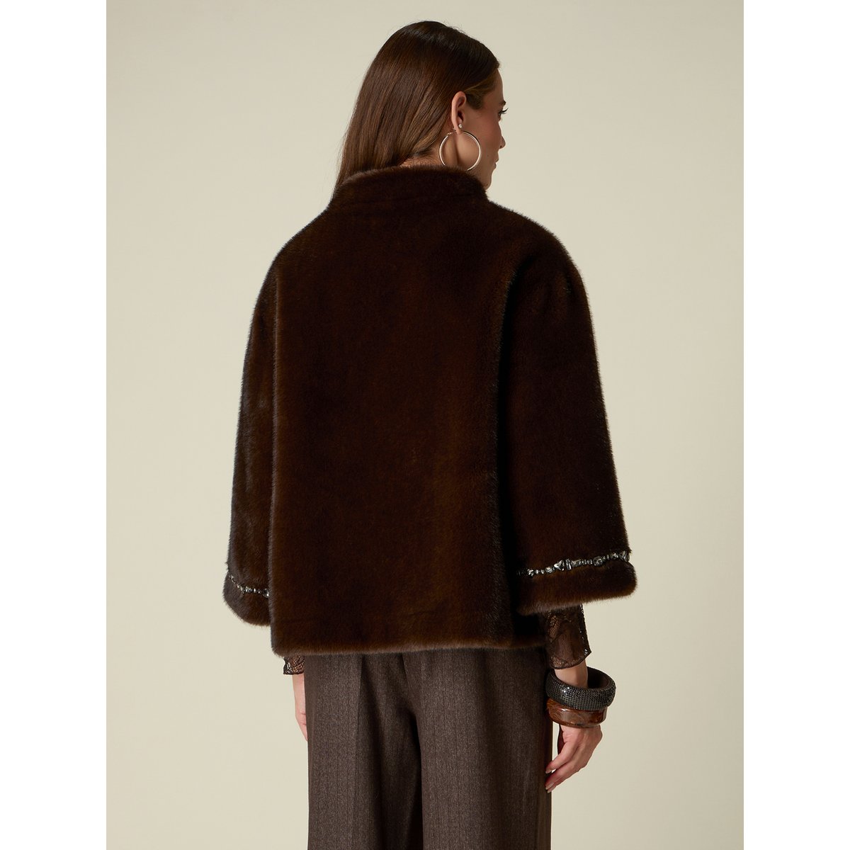 Cape avec broderie bijou marron, OLTRE