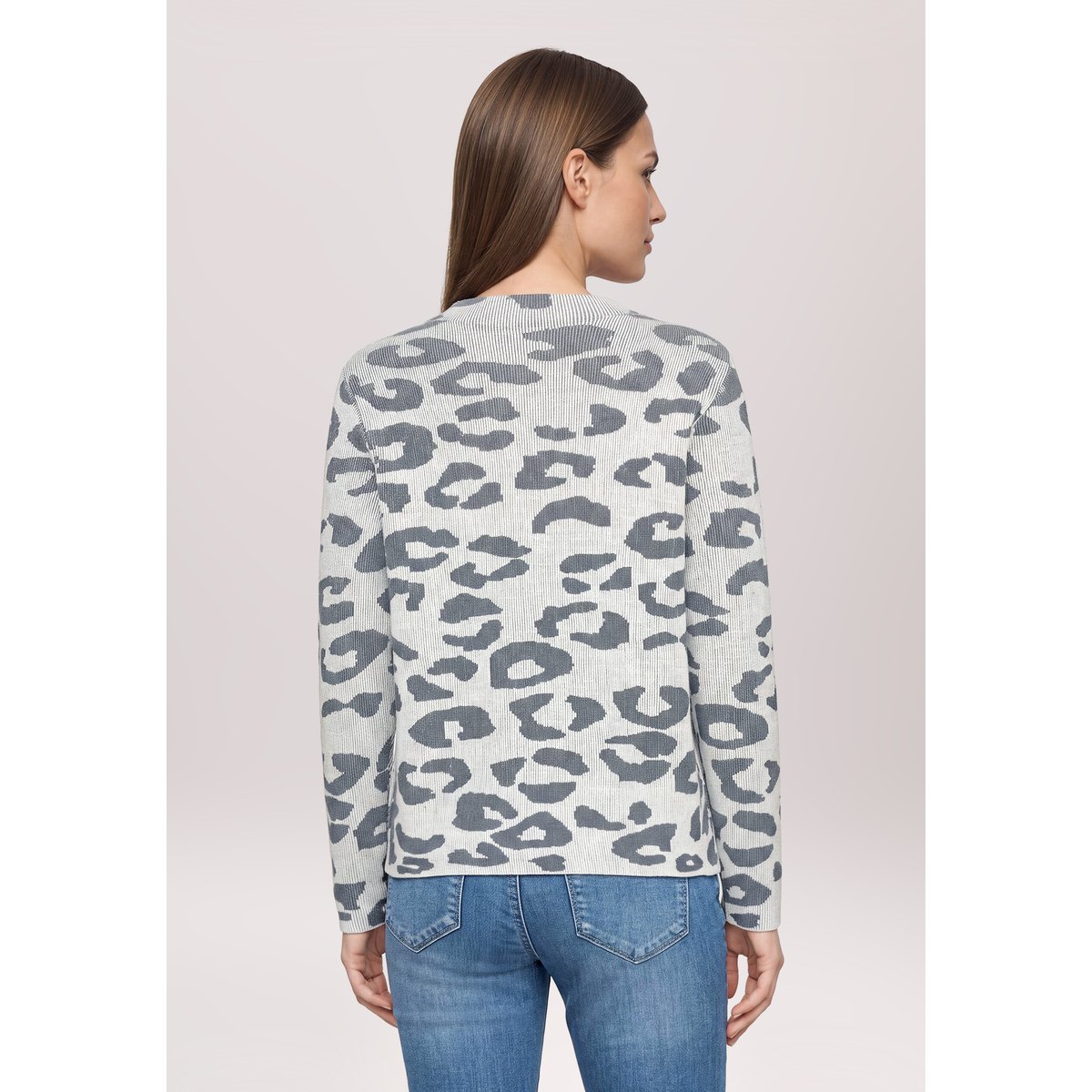 Pull-over en maille à motif jacquard patch beige/dark blue, BETTY BARCLAY