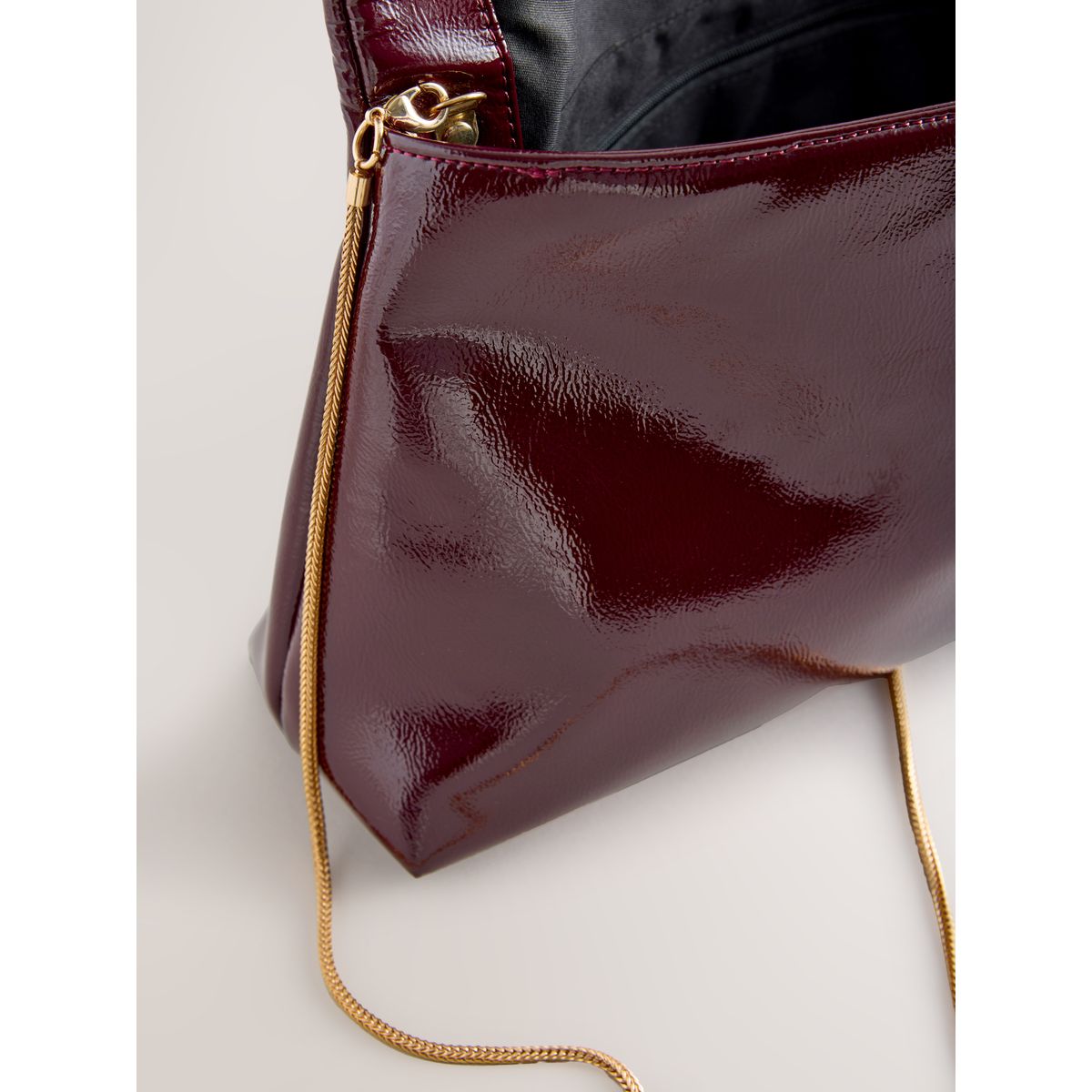 Pochette souple oversize prune, NEXT