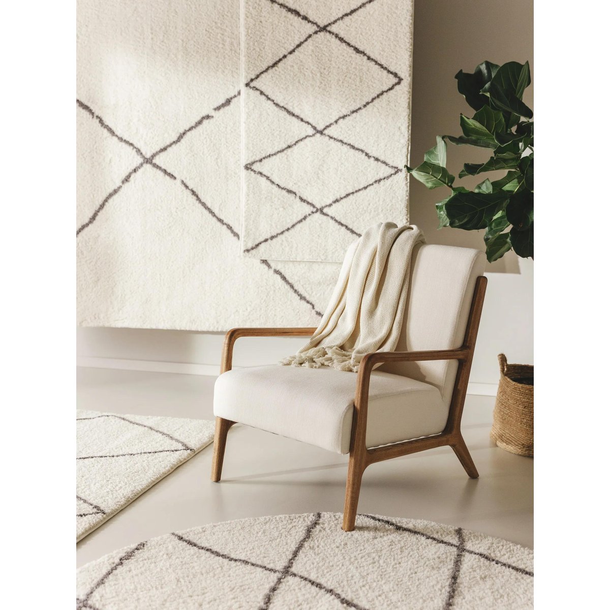 Tapis rond à poils longs BENNO crème, BENUTA