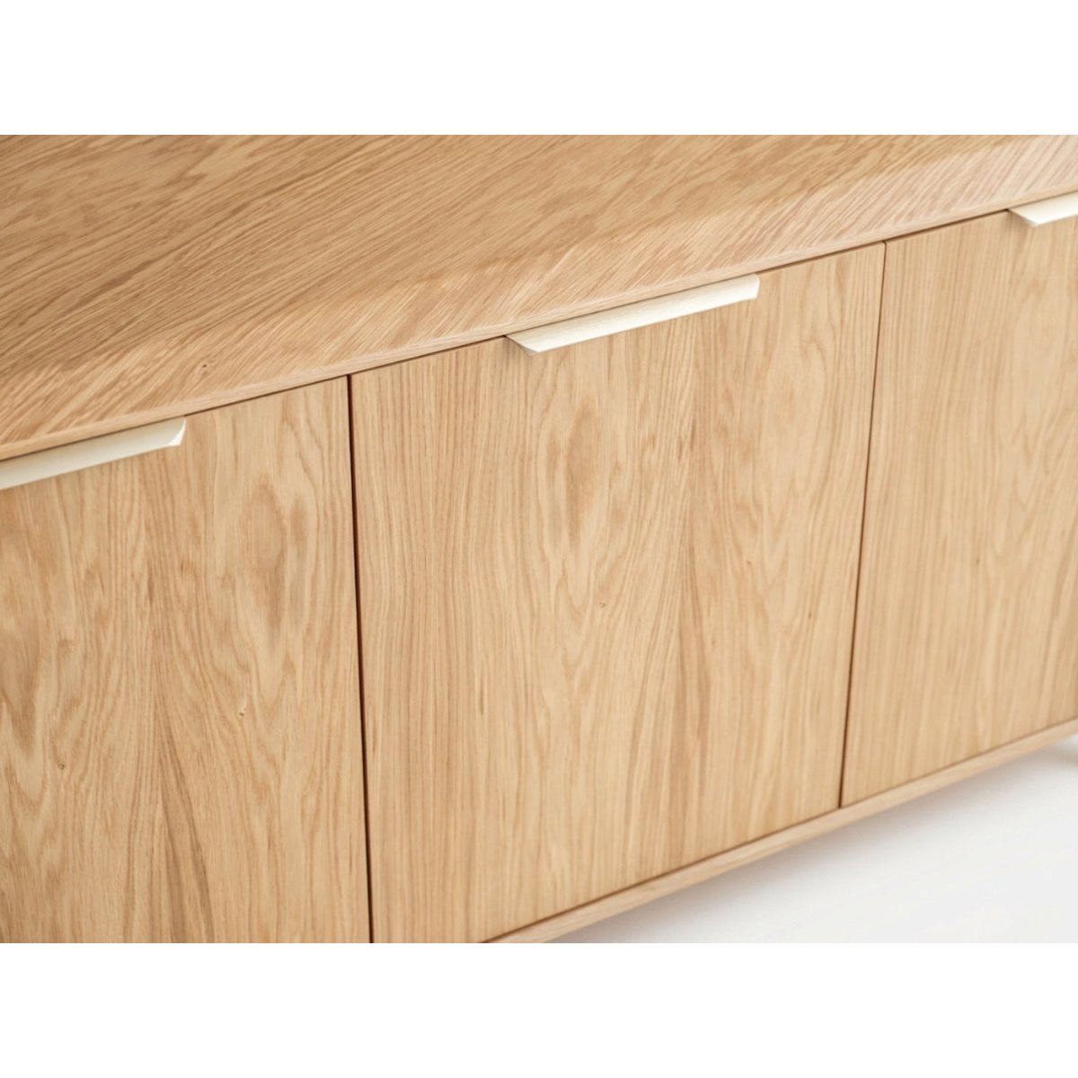 Buffet bas en 4 portes 200 cm, MAZARGUES marron clair, BOBOCHIC
