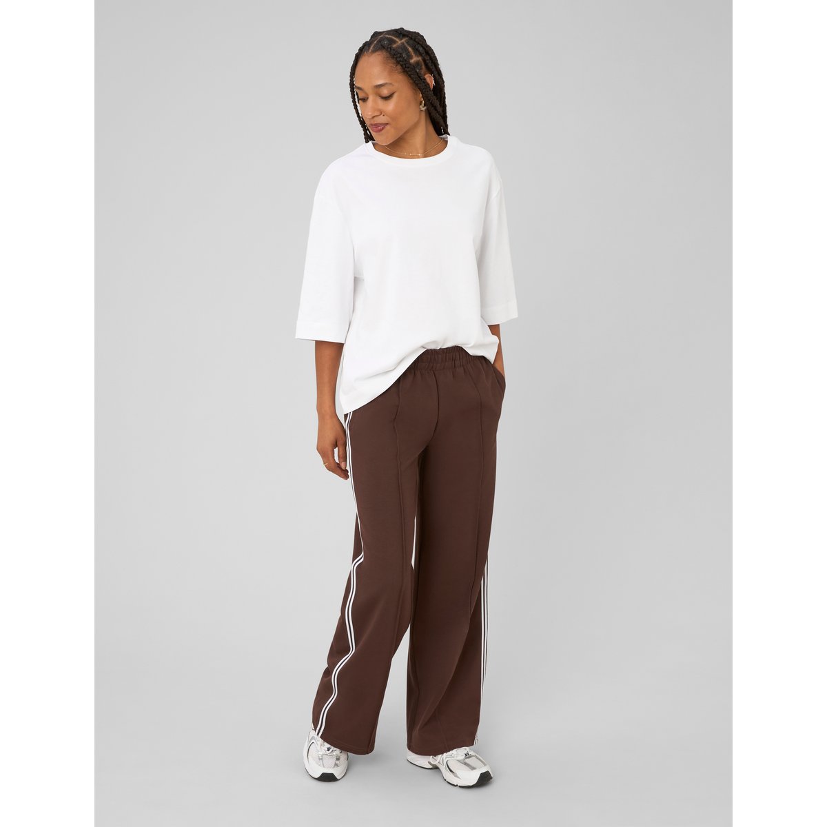 Pantalon jogging à bandes marron foncée, BZB