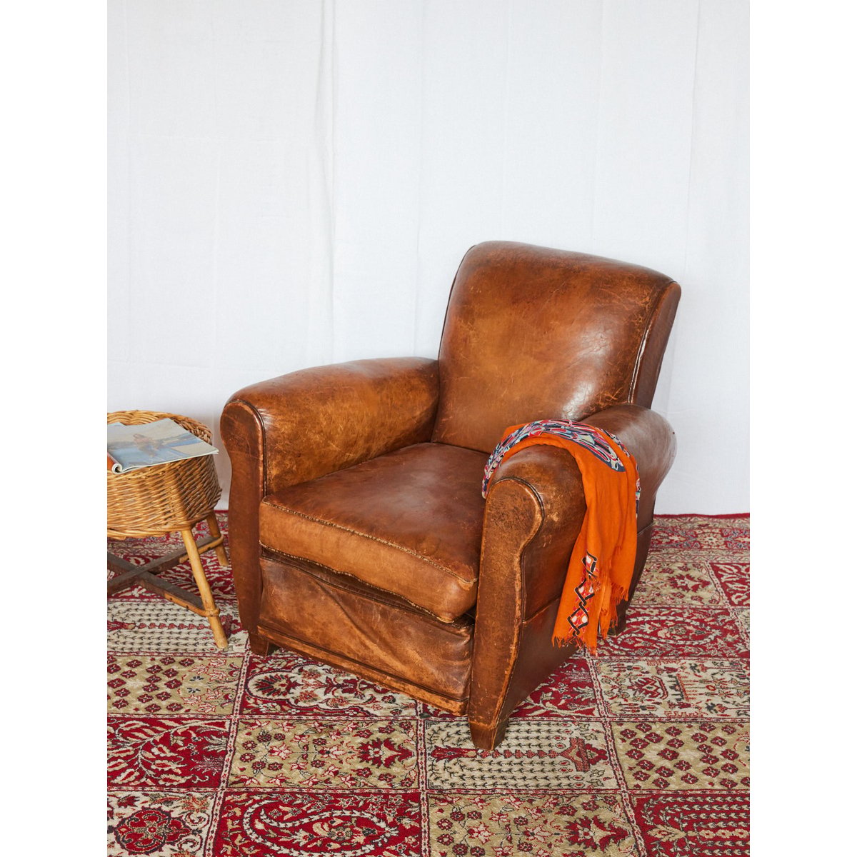 Fauteuil club en cuir Ernest N°1103 - Bon état marron, DEBONGOUT