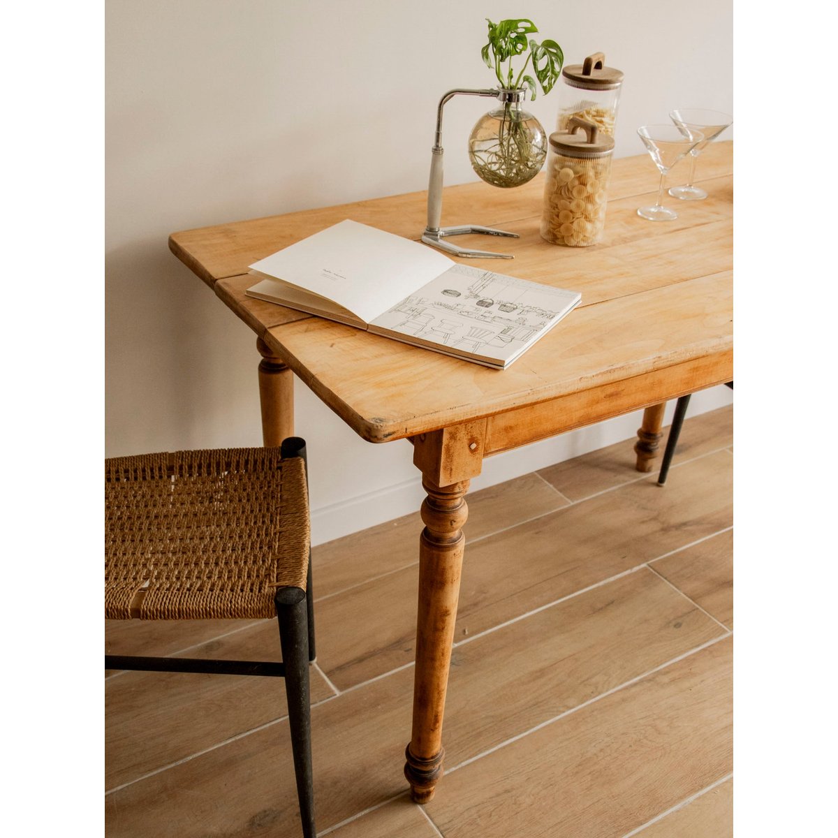 Table à manger de ferme rustique Romy N°1489 - Bon état bois clair, DEBONGOUT
