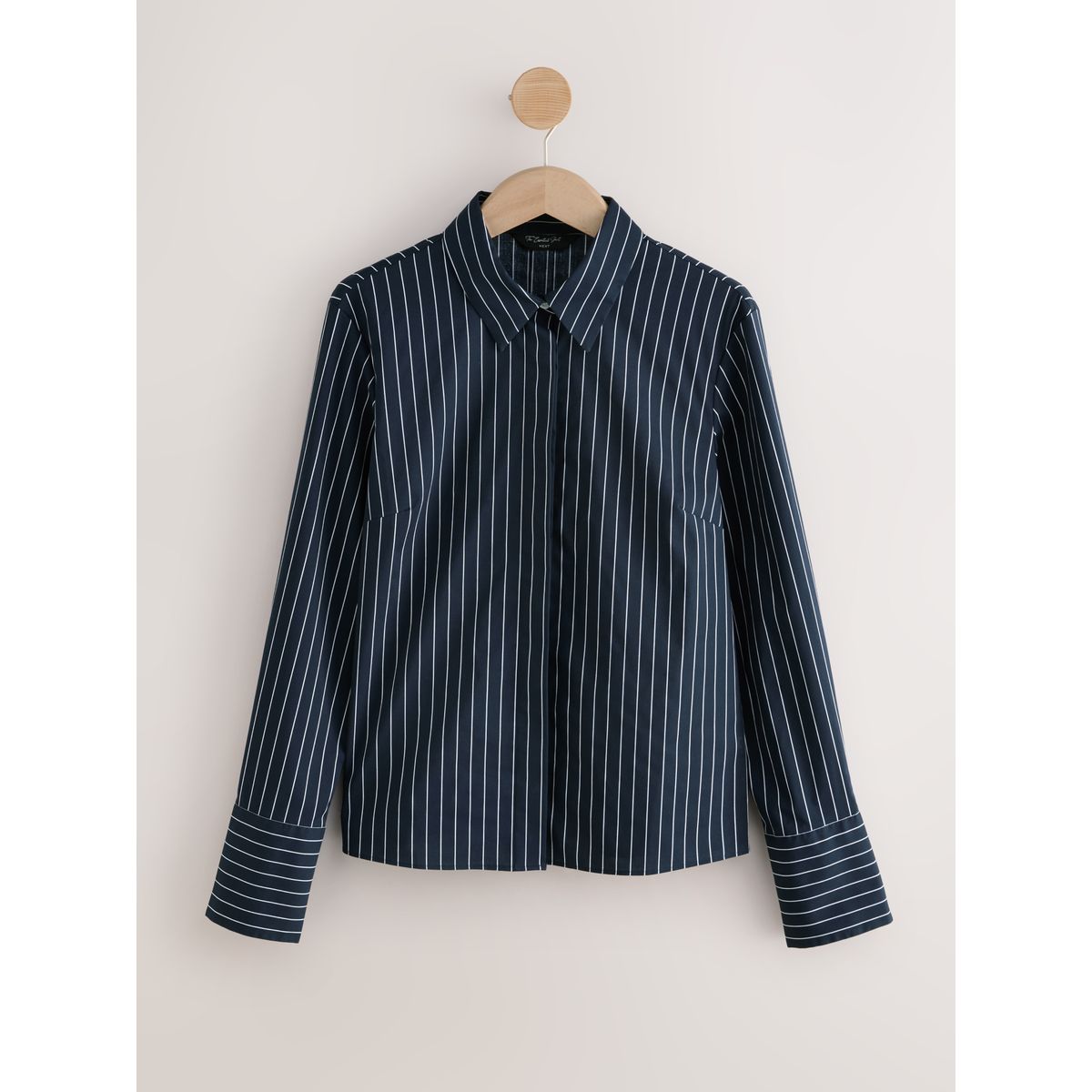 Chemise stretch ajustée à manches longues bleu marine rayé, NEXT