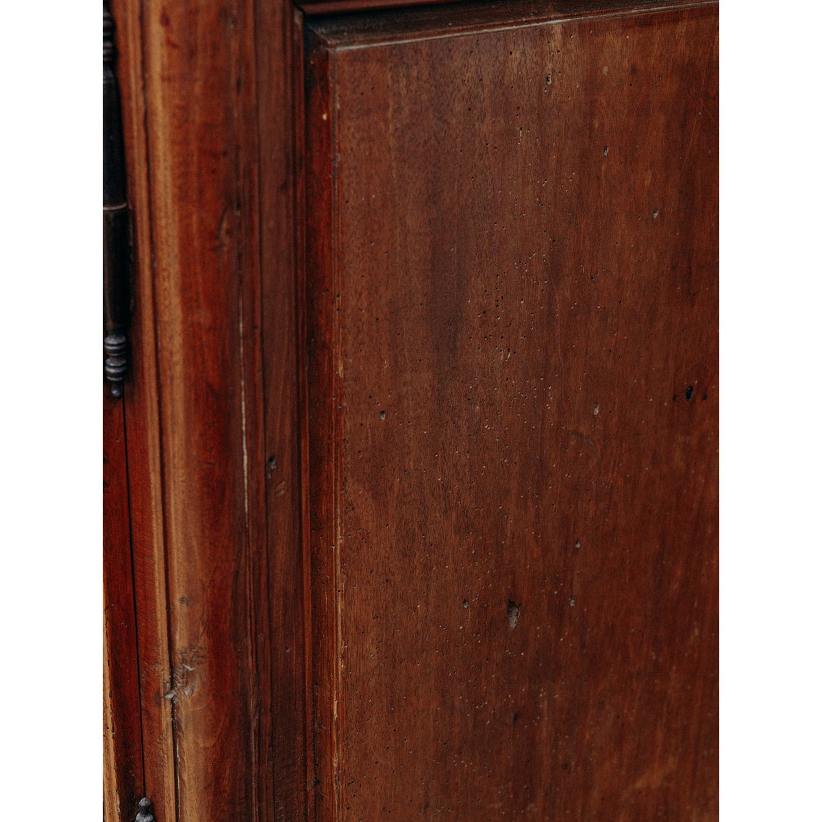 Buffet en bois Gilbert N°388 - Bon état bois, DEBONGOUT