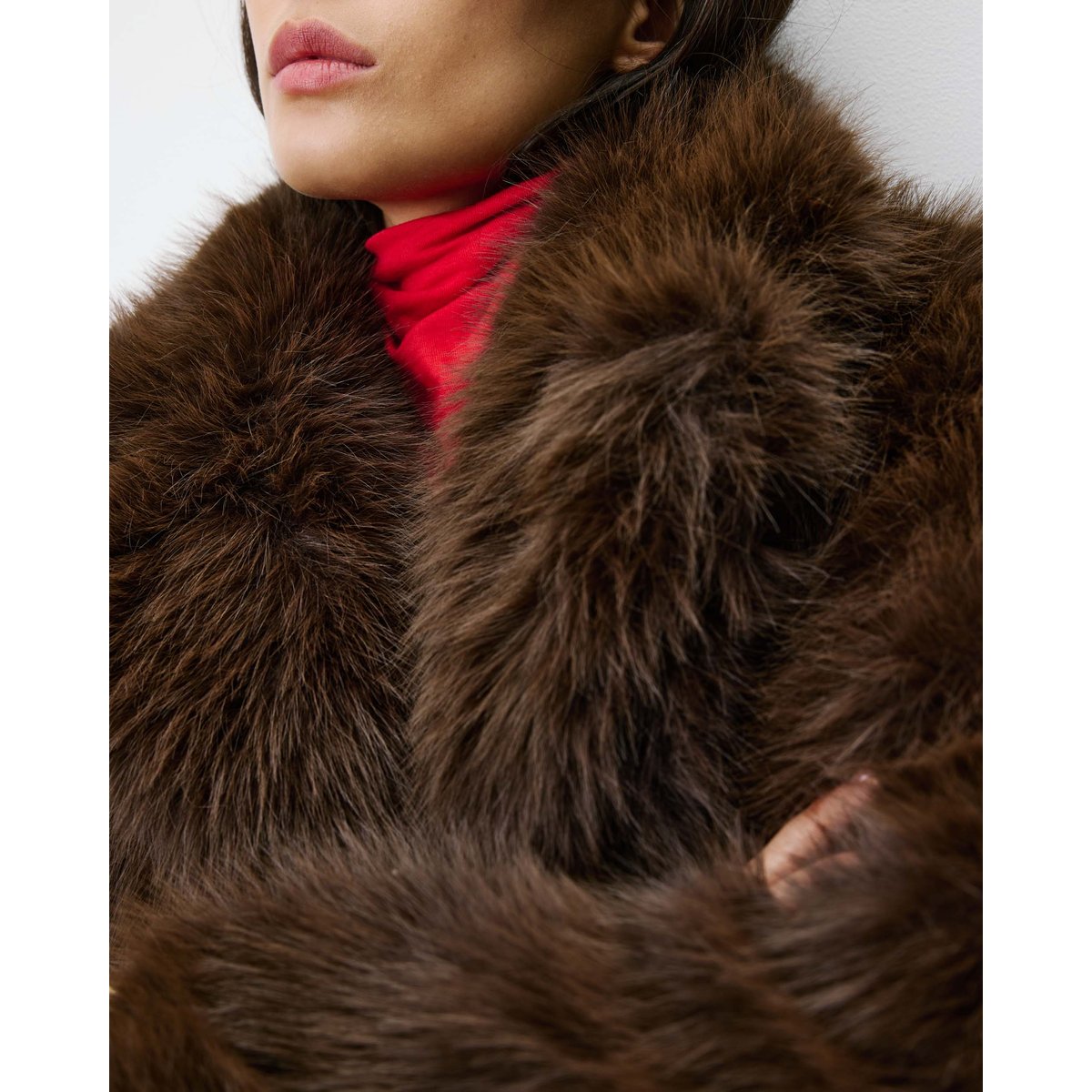Manteau long oversize en Imitation fourrure chocolat Alara chocolat, GRACE & MILA