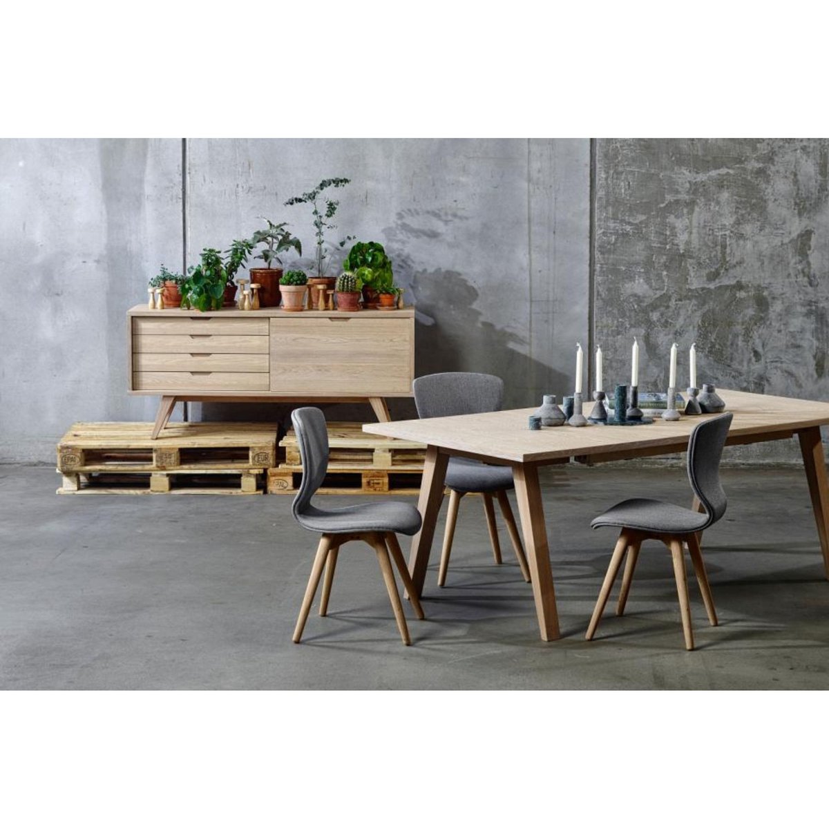 Table à manger rectangulaire en bois blanchi L200 8 personnes - ALISIA bois clair, HELLIN, DEPUIS 1862