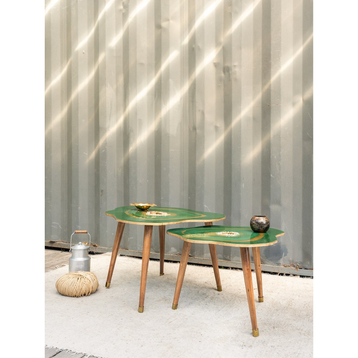 Tables gigognes en bois vertes Barbara N°171 - Bon état bois foncé, DEBONGOUT