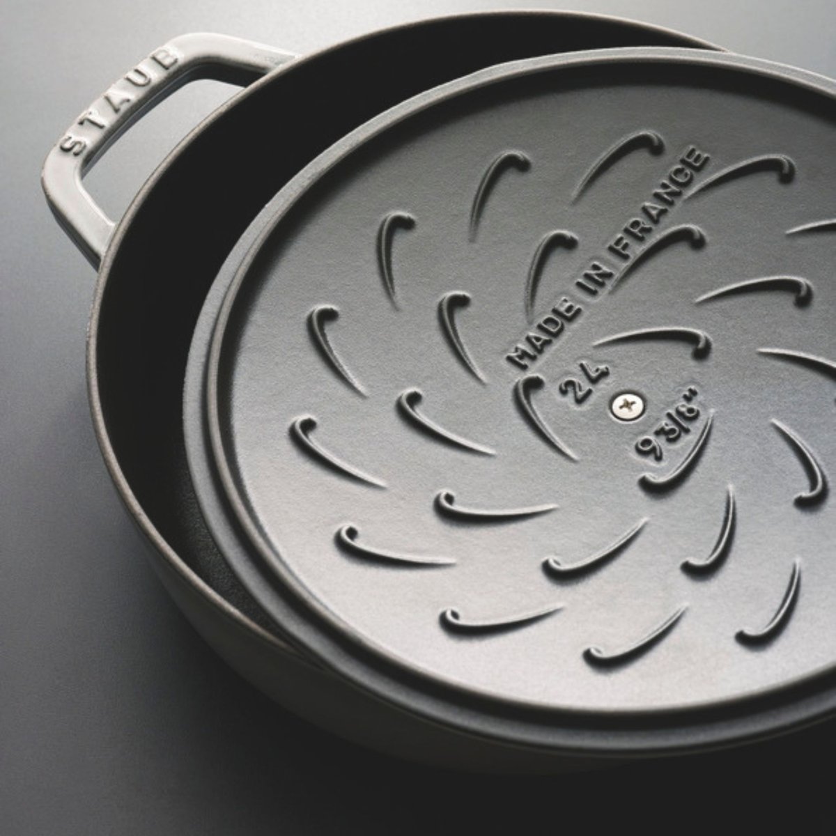 Sauteuse Chistera, 28 cm blanc, STAUB