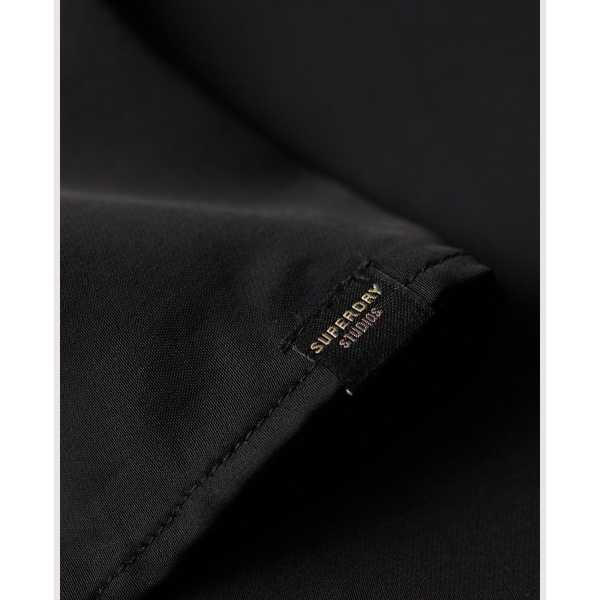 Robe courte en satin à col montant noir, SUPERDRY