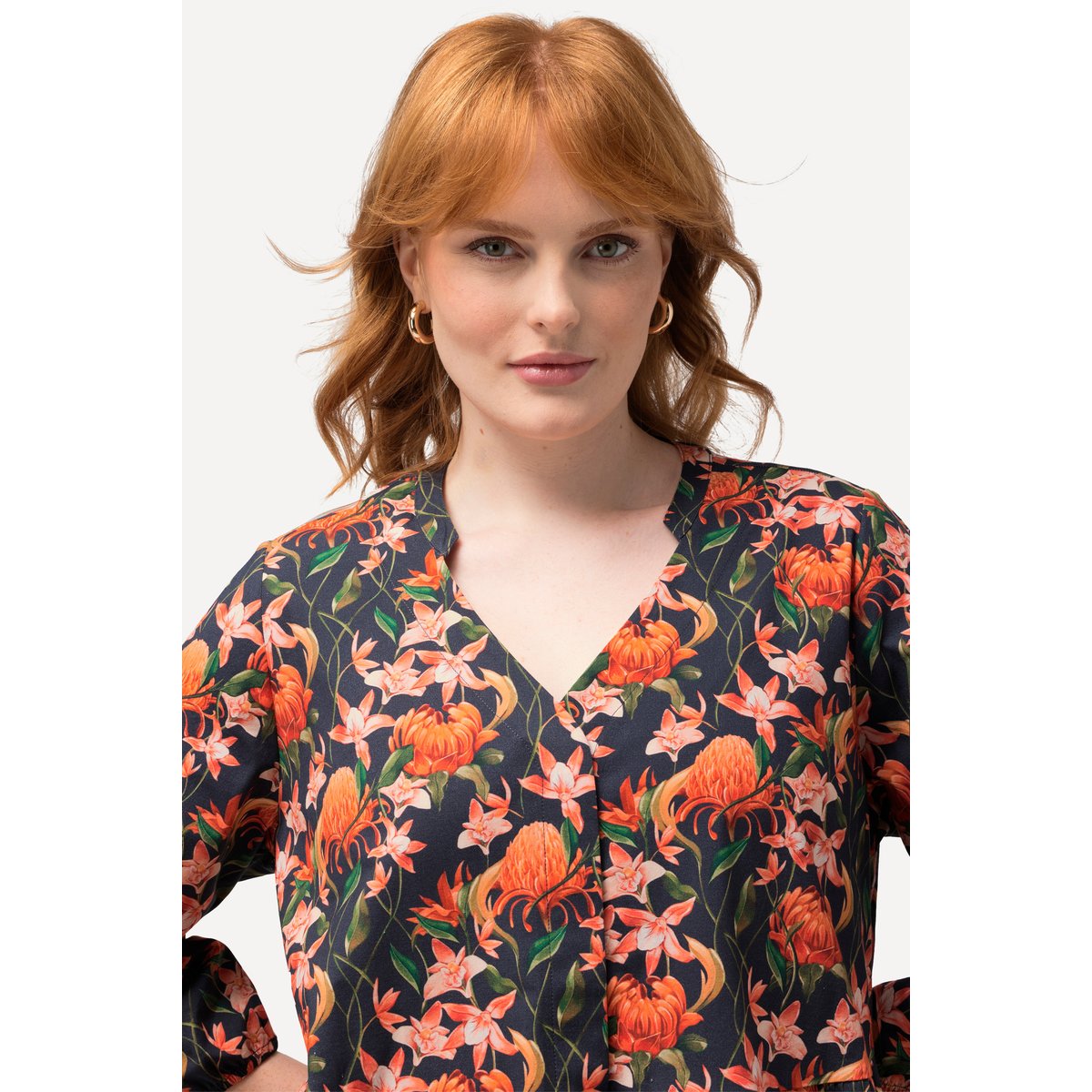 Robe tunique, magnolias, coupe évasée, col V marine, ULLA POPKEN