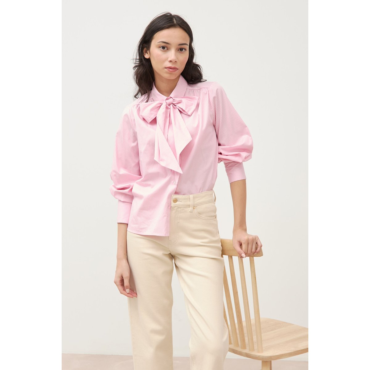 Chemise droite col noeud manches longues rose poudrée, BONOBO