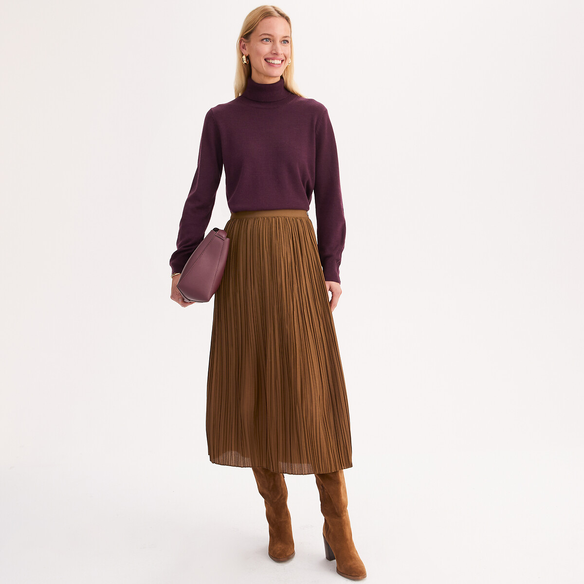 Pull col roulé en fine maille, laine mélangée prune foncé, ANNE WEYBURN