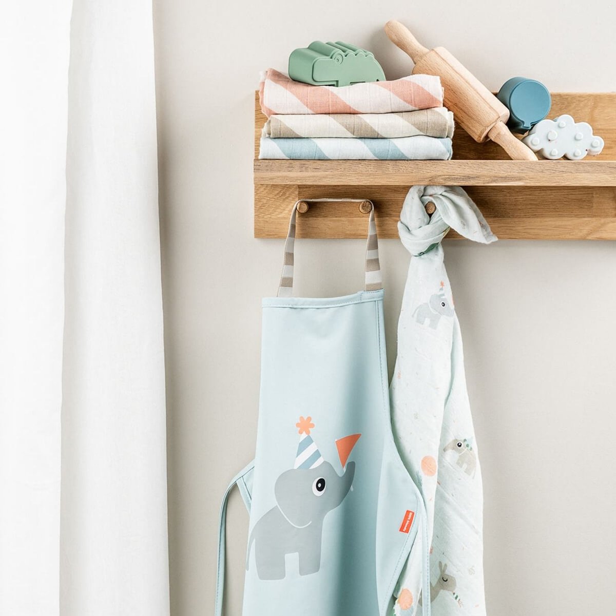 Tablier imperméable pour enfants bleu, DONE BY DEER