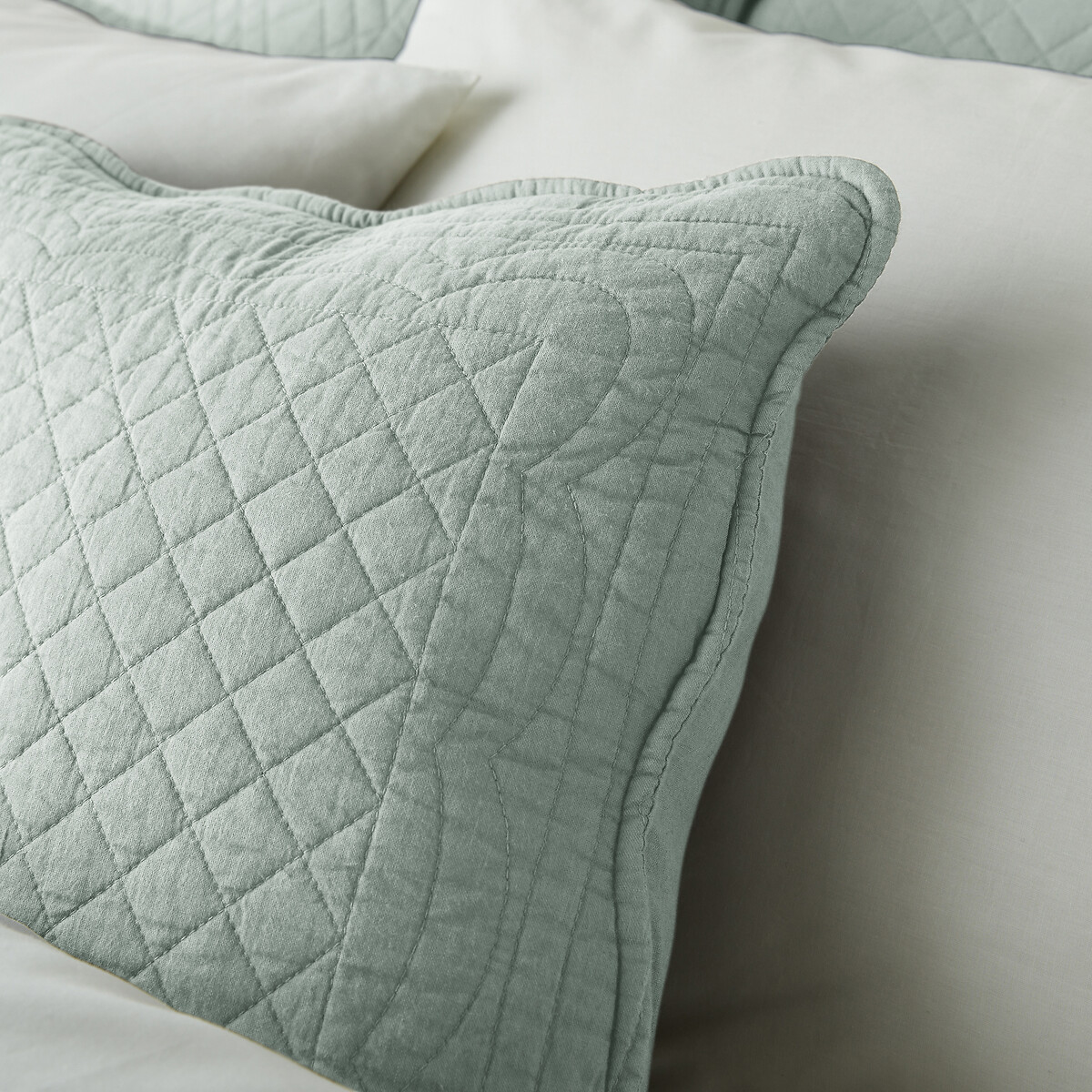 Boutis matelassé coton, Scenario vert de gris, LA REDOUTE INTERIEURS