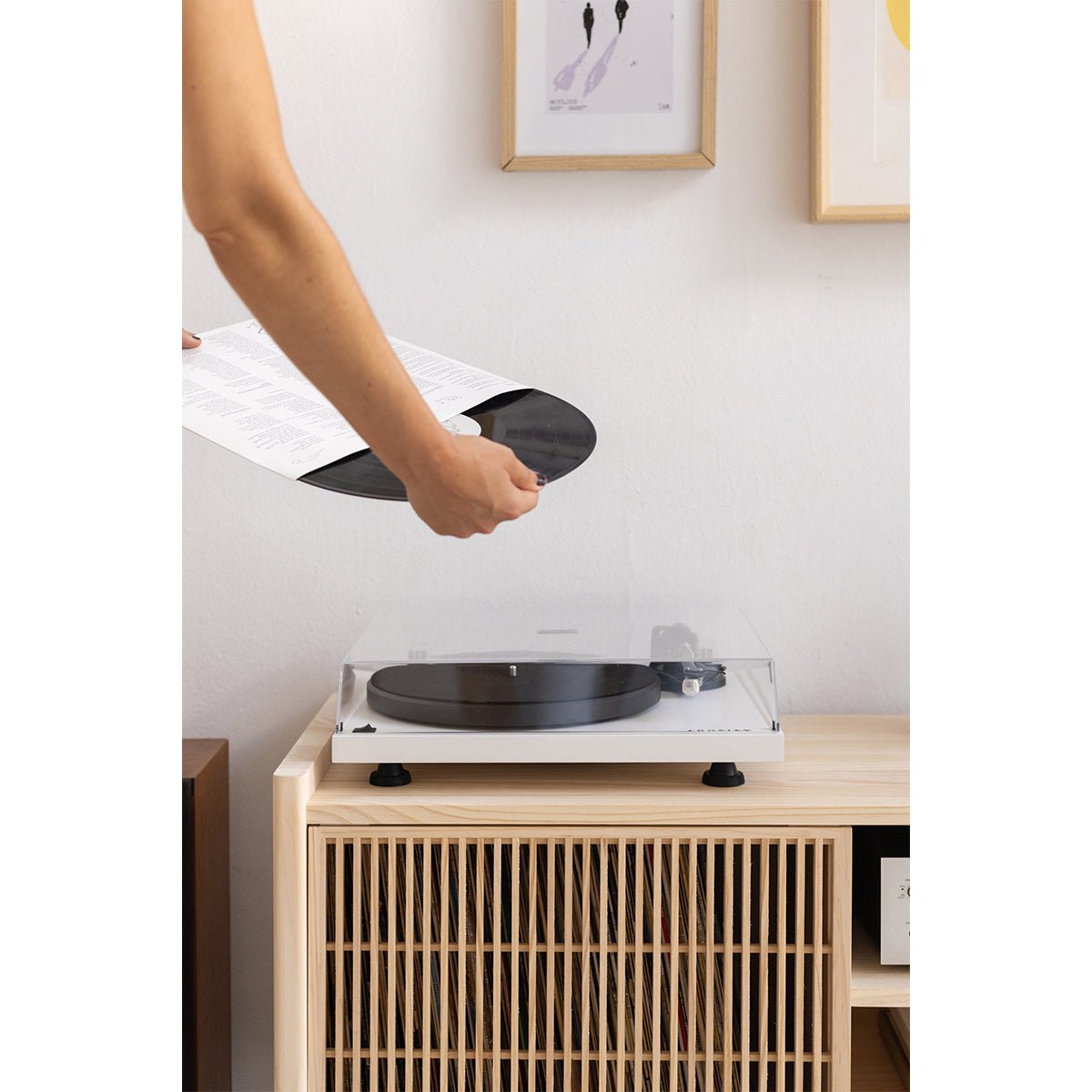 Meuble TV en pin massif non verni MENDIA PETIT bois clair, NAAN FURNITURE