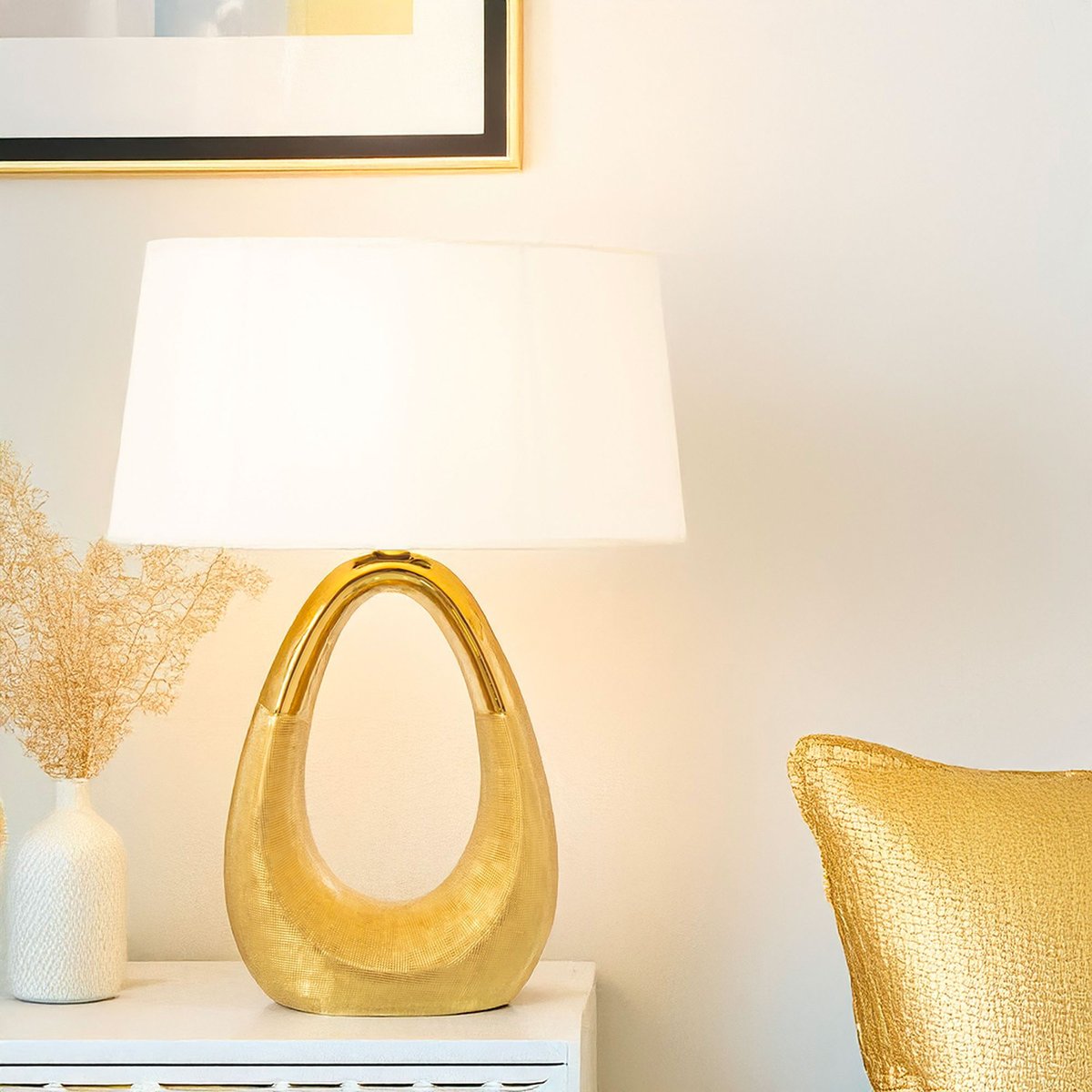 Lampe à poser en céramique dorée et abat-jour blanc doré, WADIGA