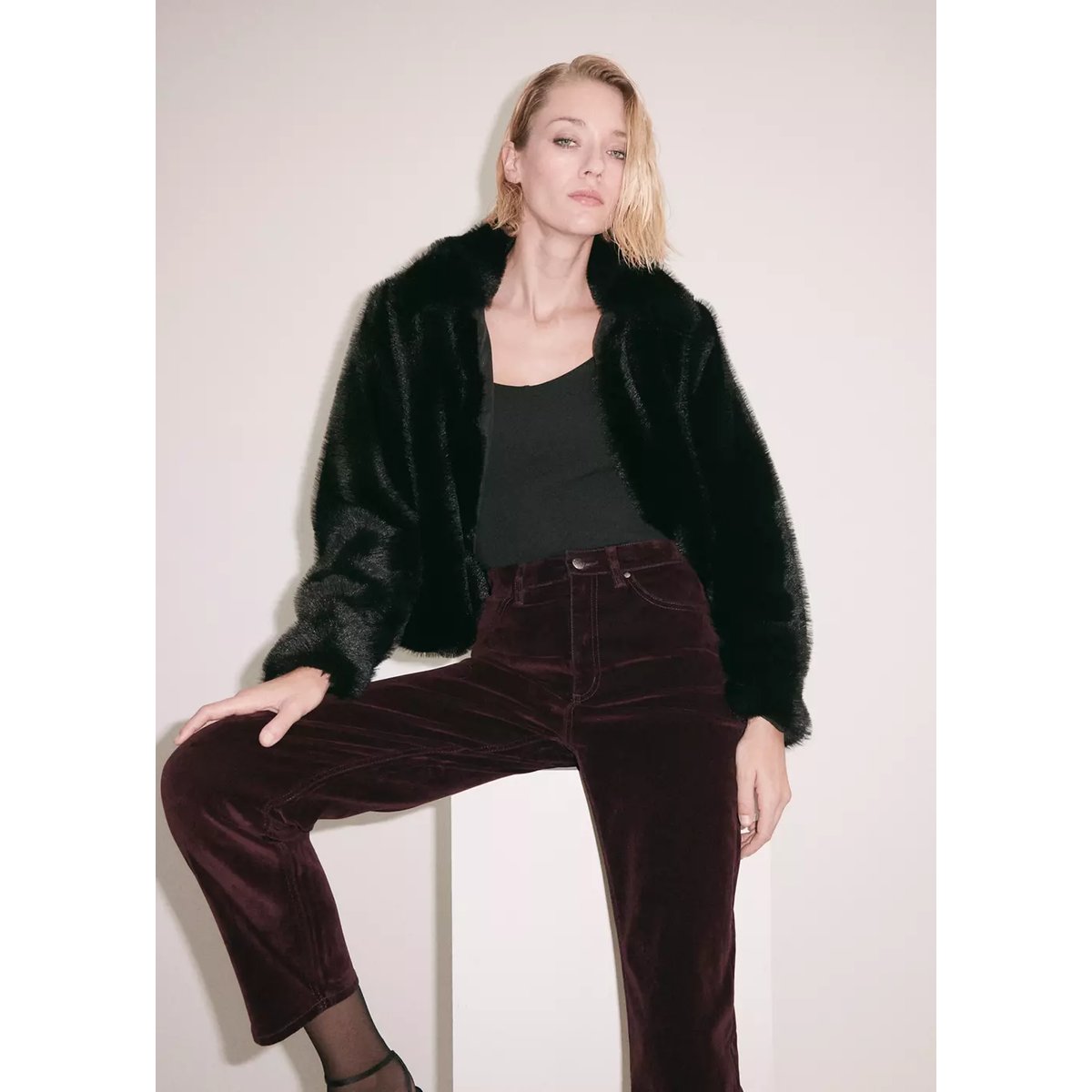 Pantalon-skinny en velours lie de vin, MANGO