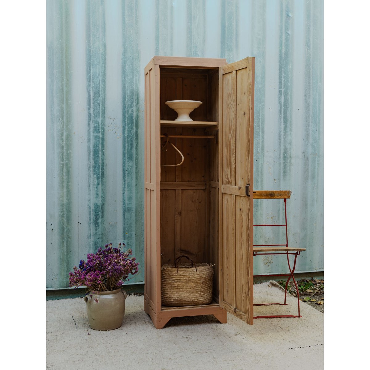 Armoire en bois rose Blandine N°526 - Bon état rose, DEBONGOUT