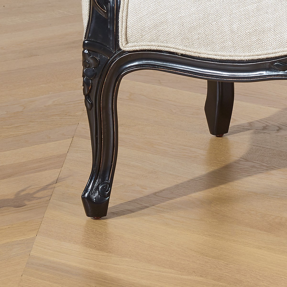 Fauteuil en hévéa teinté noir et lin premium VICTOR lin, ROBIN DES BOIS