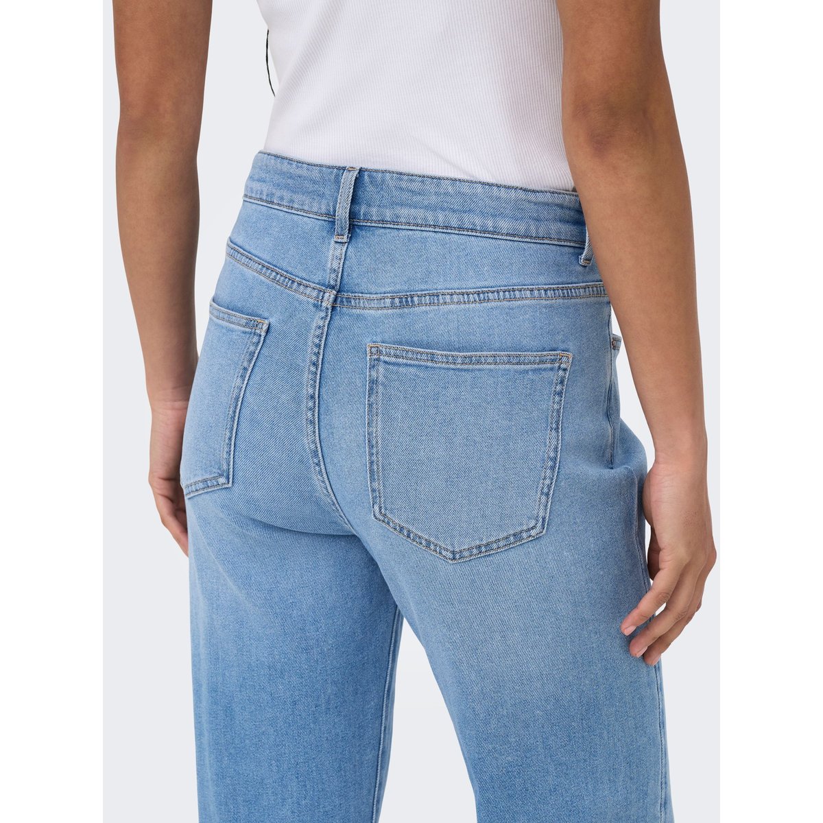 Jean Mom light blue denim, ONLY
