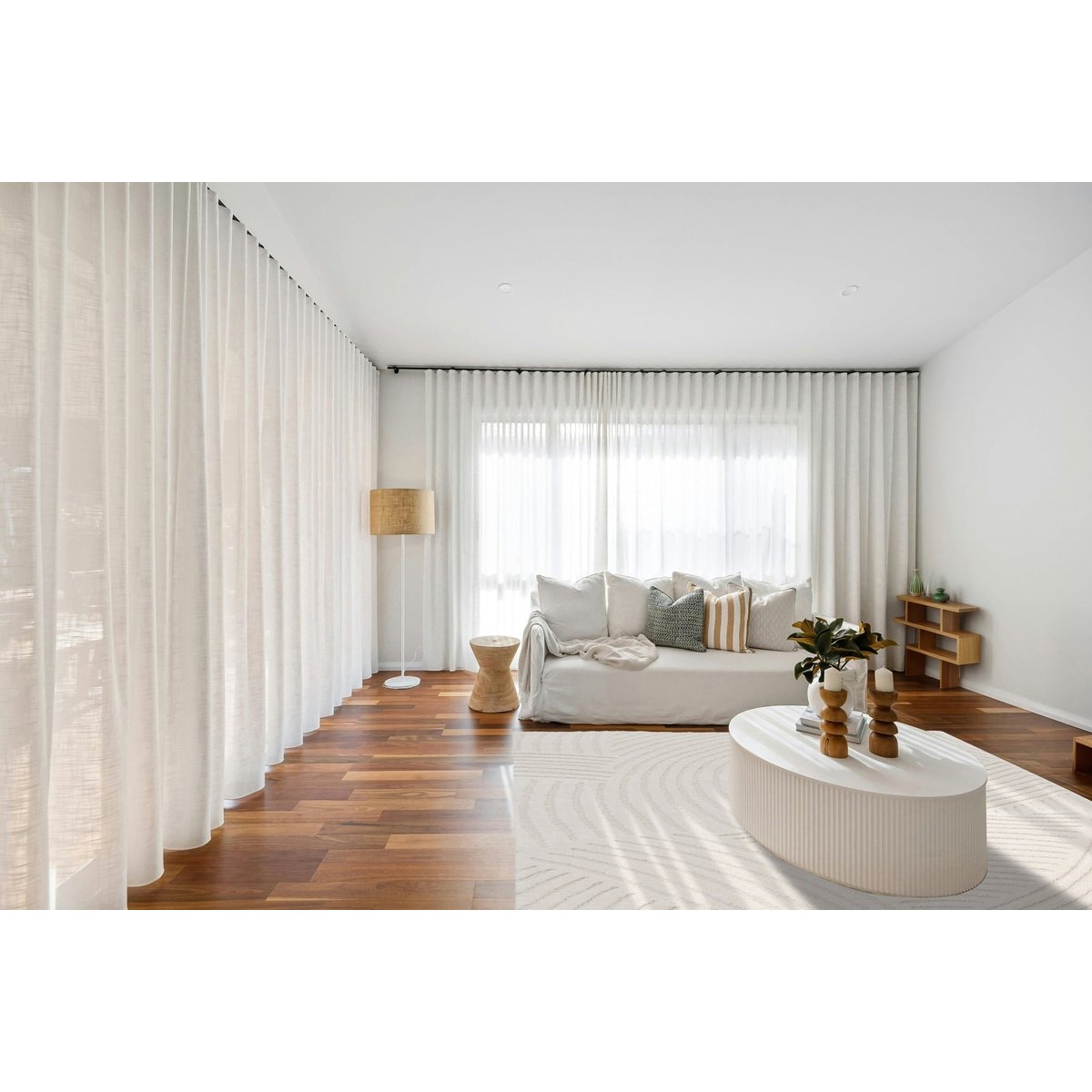 Tapis doux à motifs en relief SILLAGE beige sable, AFK LIVING