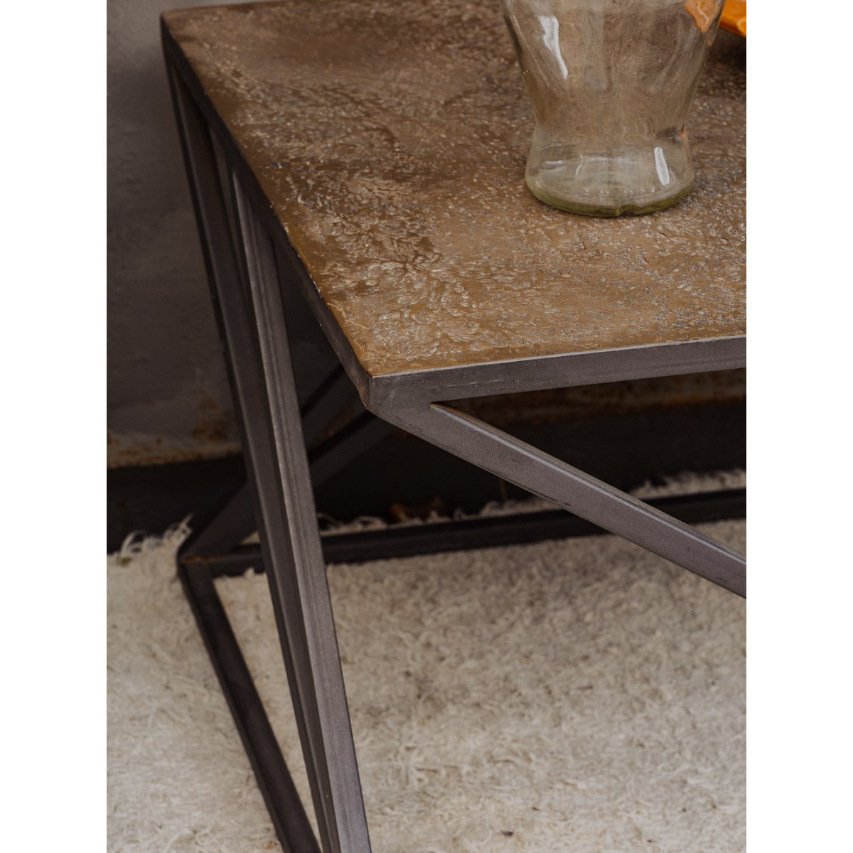 Table d'appoint en métal Hanna N°1442 - Bon état noir, DEBONGOUT