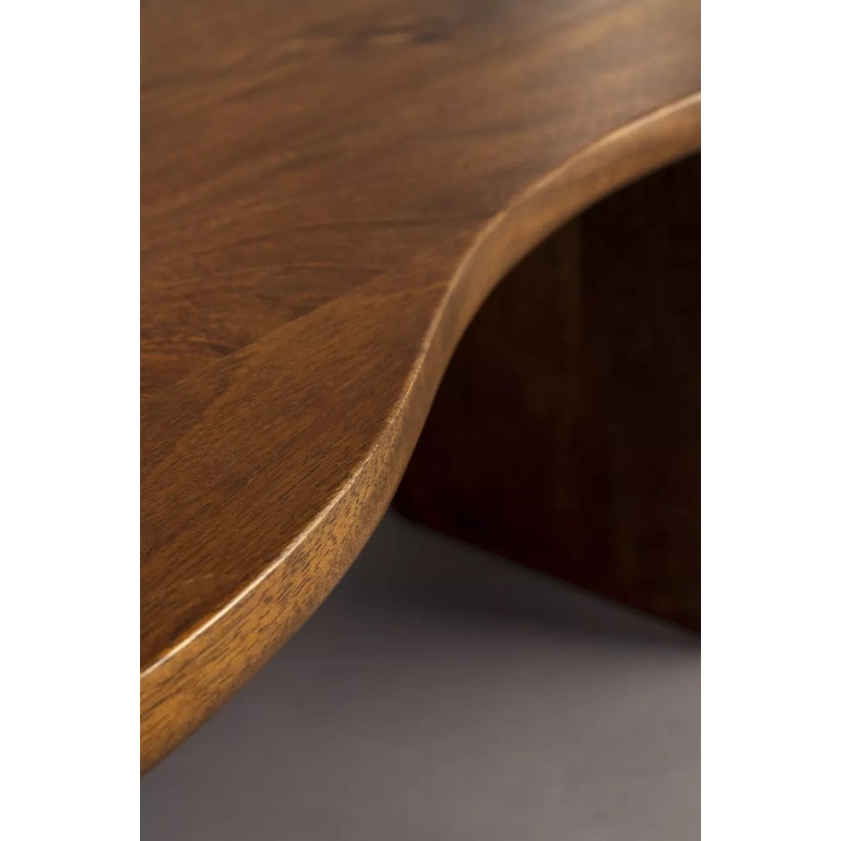 Table basse organique en bois 110x60cm- TILON bois foncé, DUTCHBONE