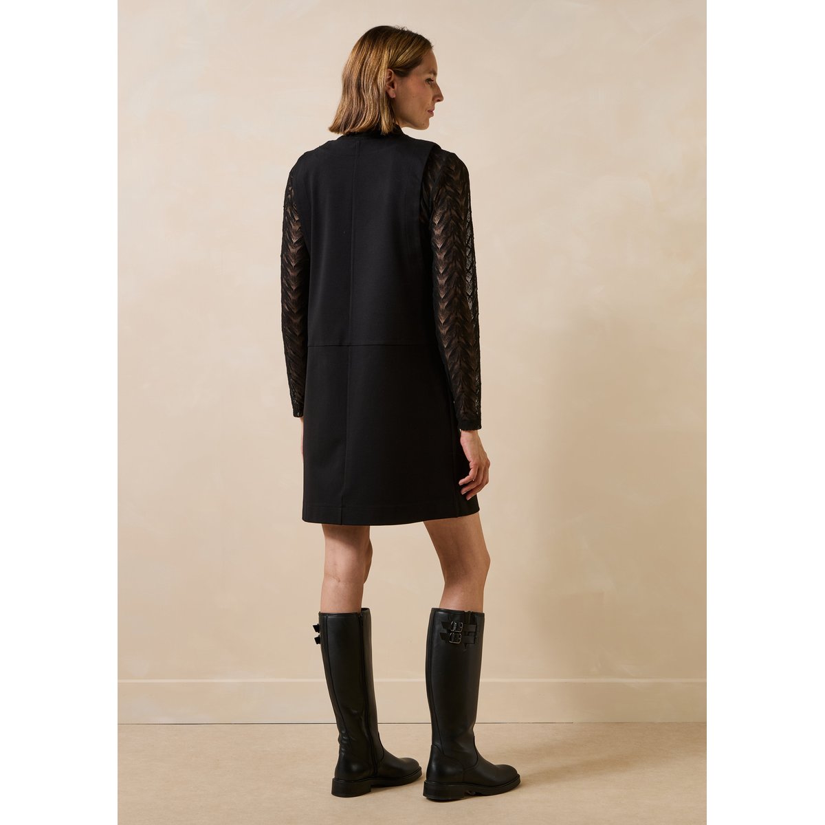 Robe chasuble courte sans manches en jersey milano noir, LA FEE MARABOUTEE