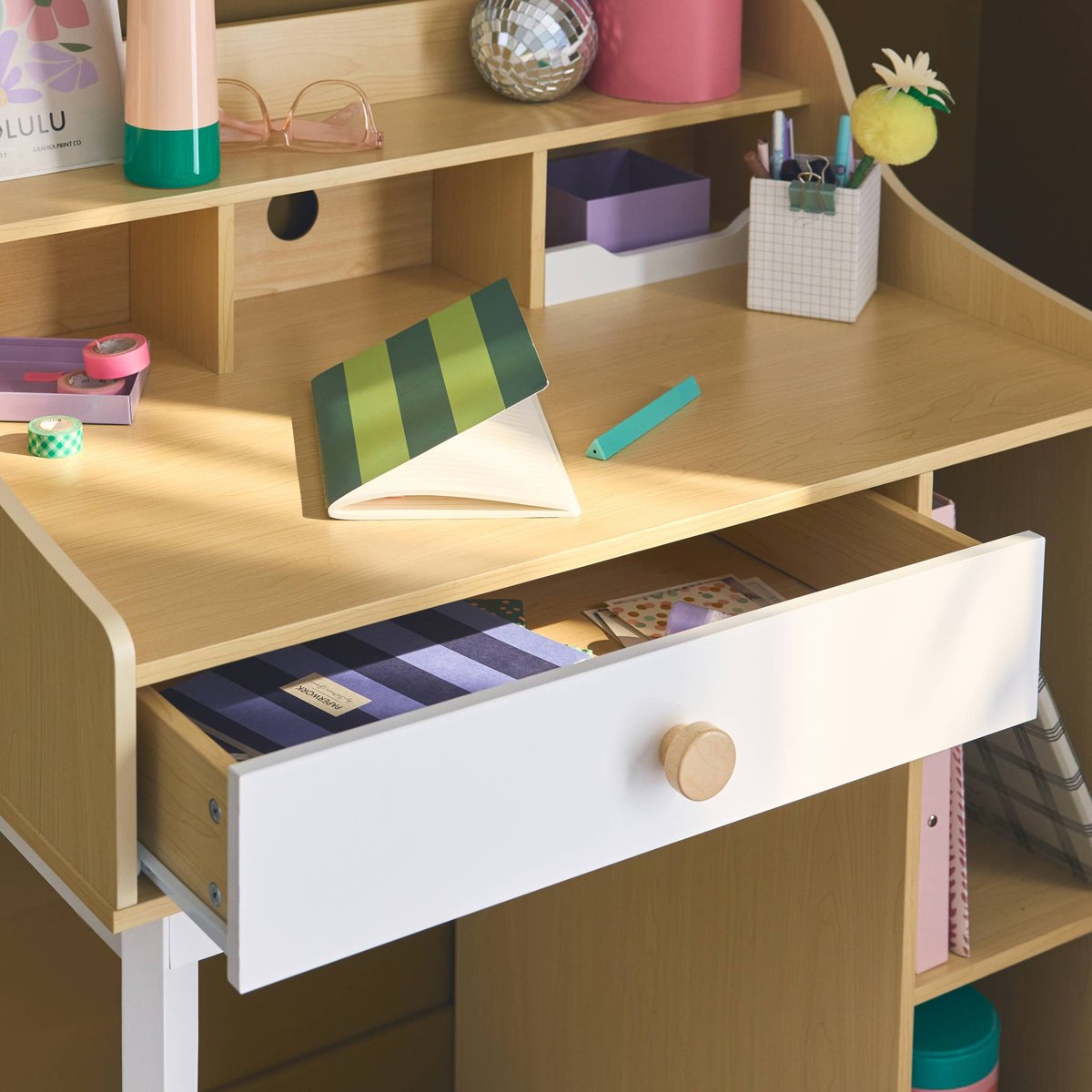 Bureau enfant décor bois 1 tiroir 3 étagères EDGAR blanc et naturel, SWEEEK
