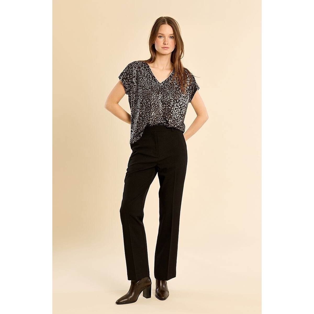 T-shirt met V-hals en print zwart, MOLLY BRACKEN