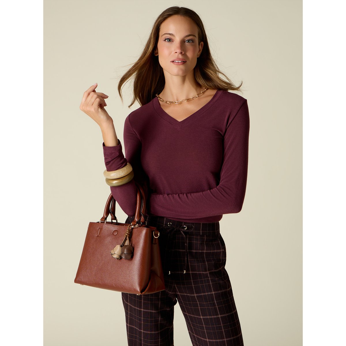 Sac à bandoulière avec charms floraux marron, OLTRE