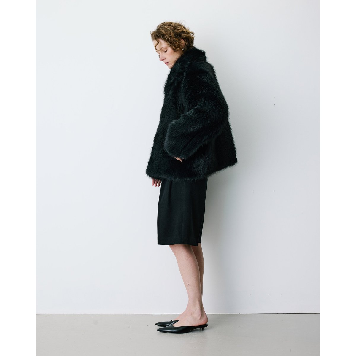 Manteau en Imitation fourrure col large noir Billie noir, GRACE & MILA