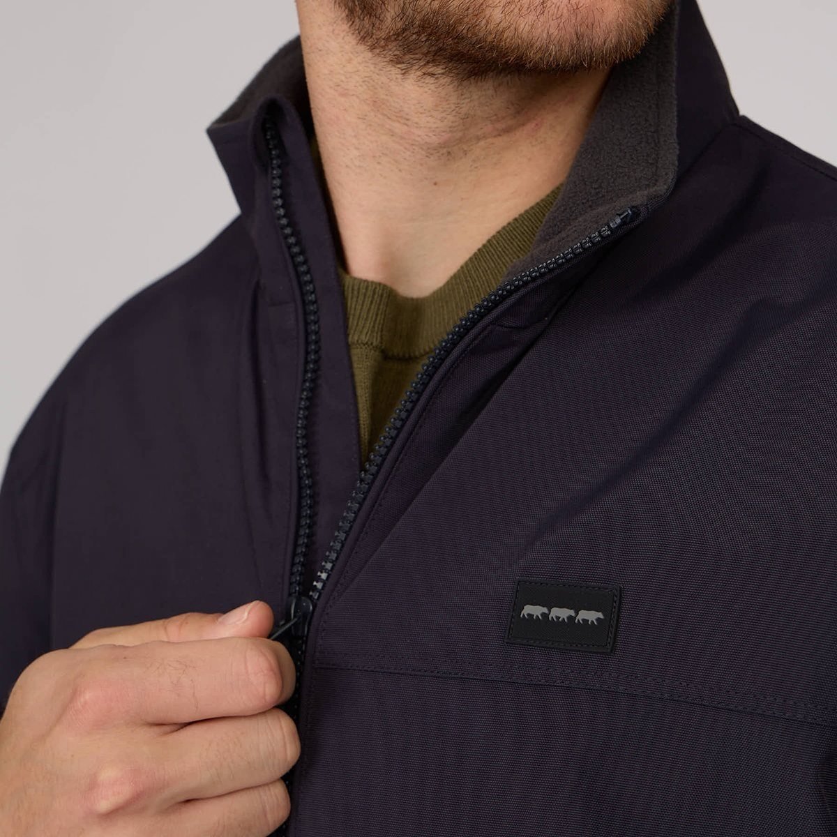 Blouson bleu marine, MISE AU GREEN