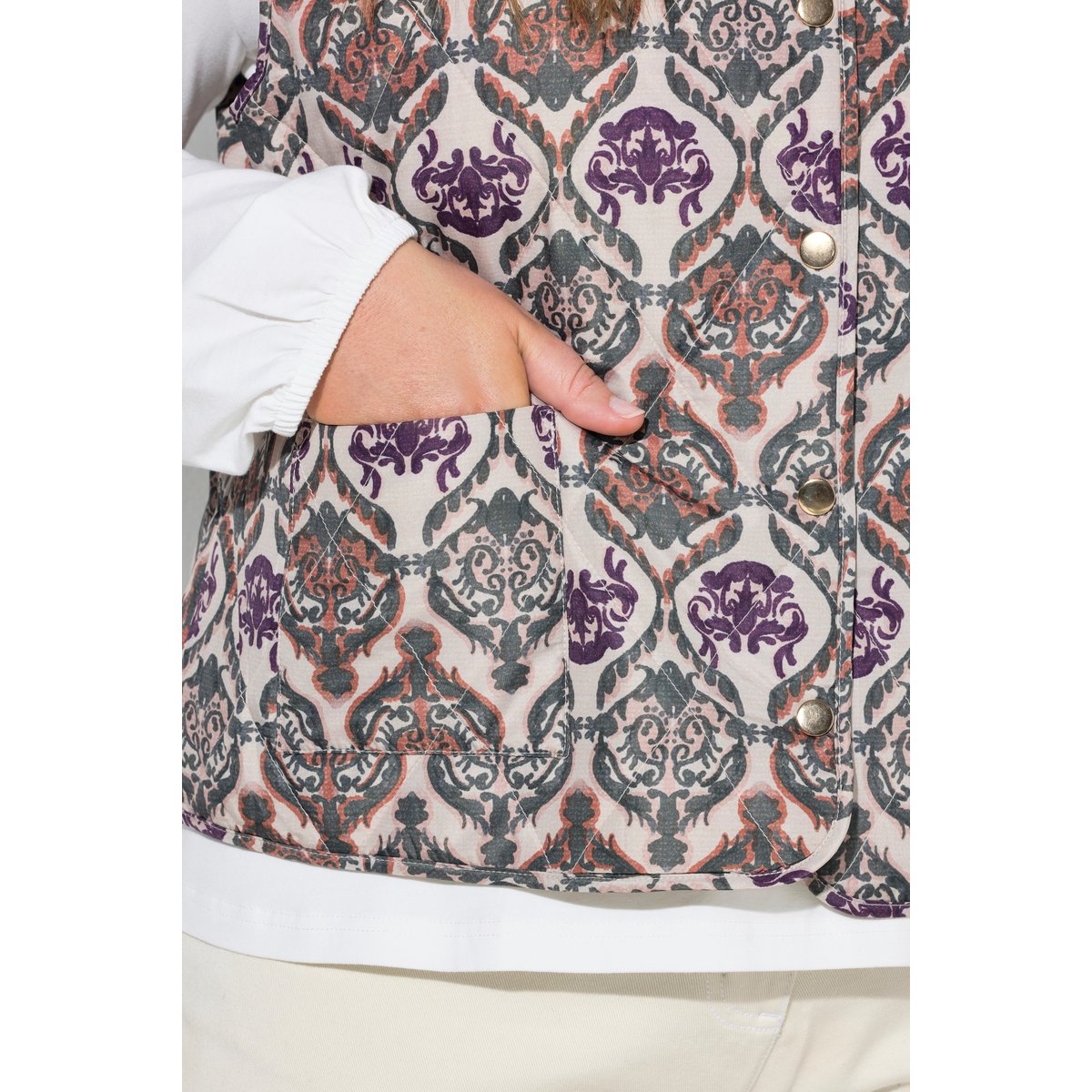 Gilet matelassé, motif champêtre mastic foncé, ULLA POPKEN