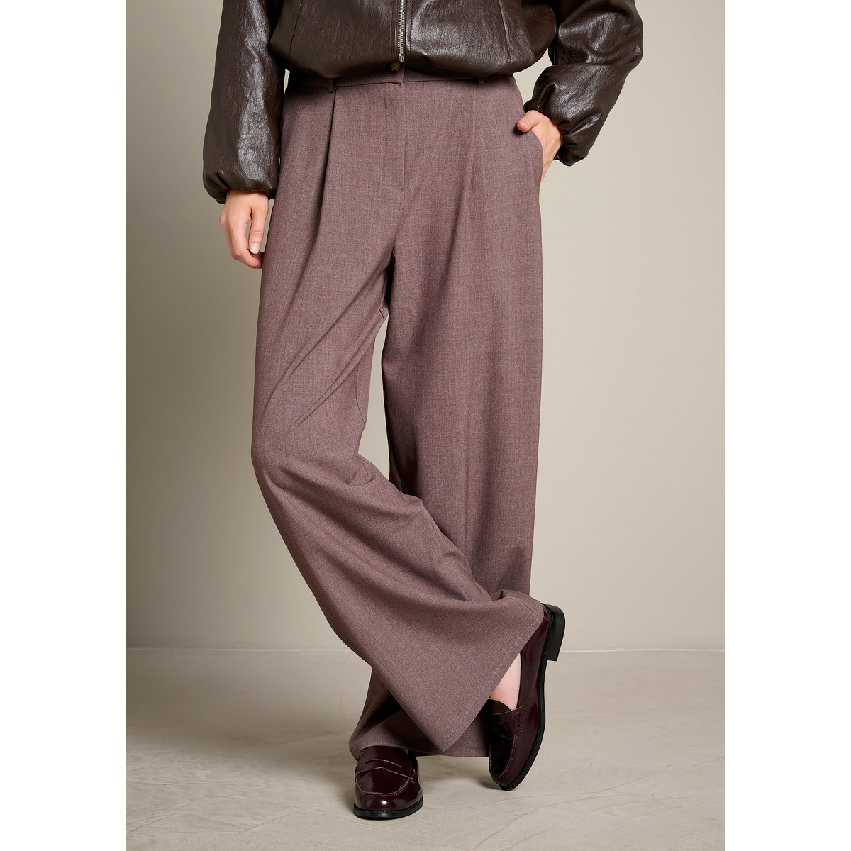Pantalon tailleur large taupe, LOLALIZA