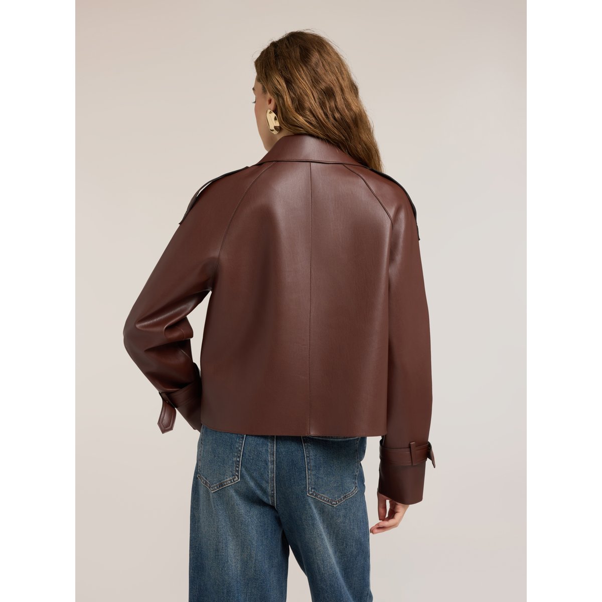 Trench court double boutonnage avec pattes d'épaule marron, MOTIVI