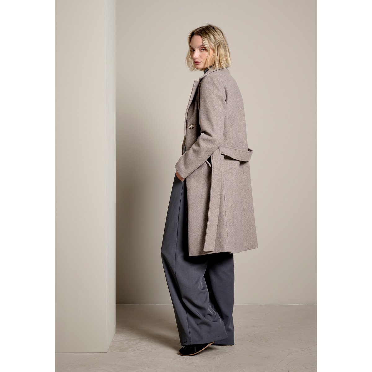 Manteau croisé ceinturé taupe, LOLALIZA