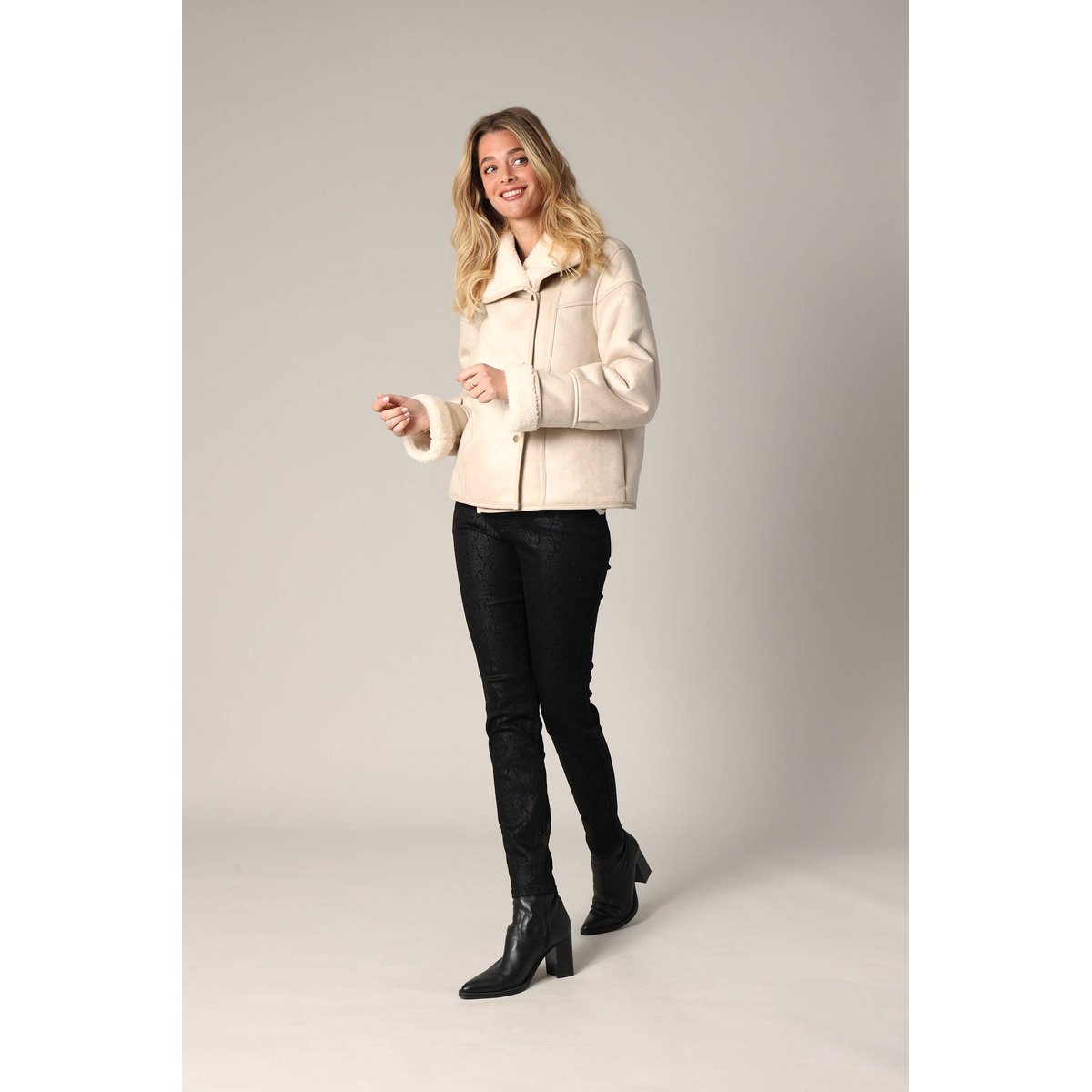 Veste intérieur doux et confortable DOUCY cream, DEELUXE