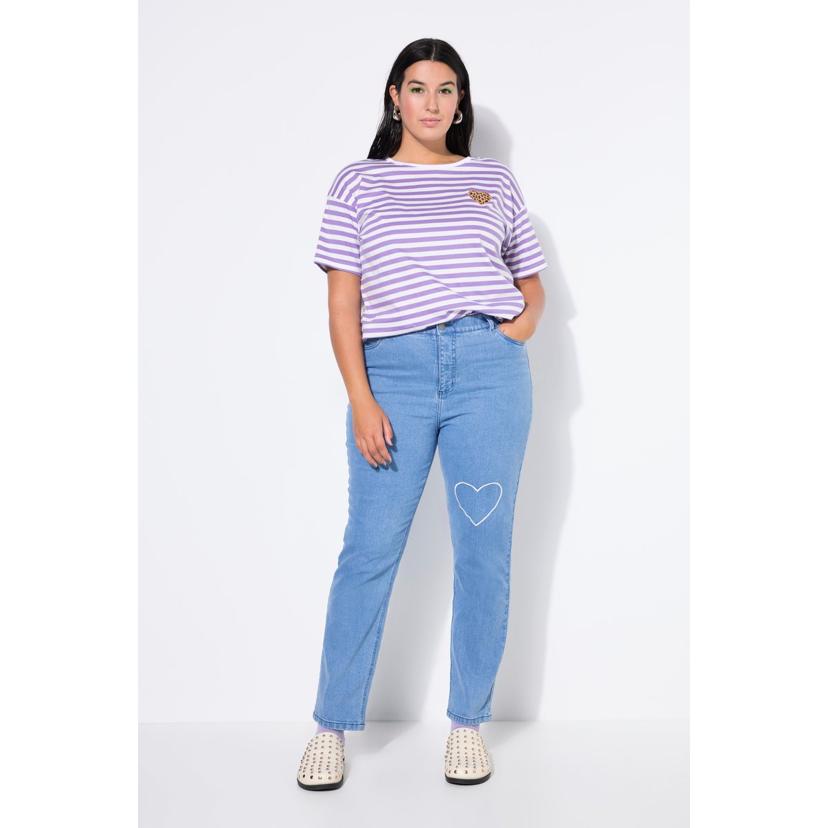 Jean Mom 5 poches, cœur brodé bleu jean, STUDIO UNTOLD