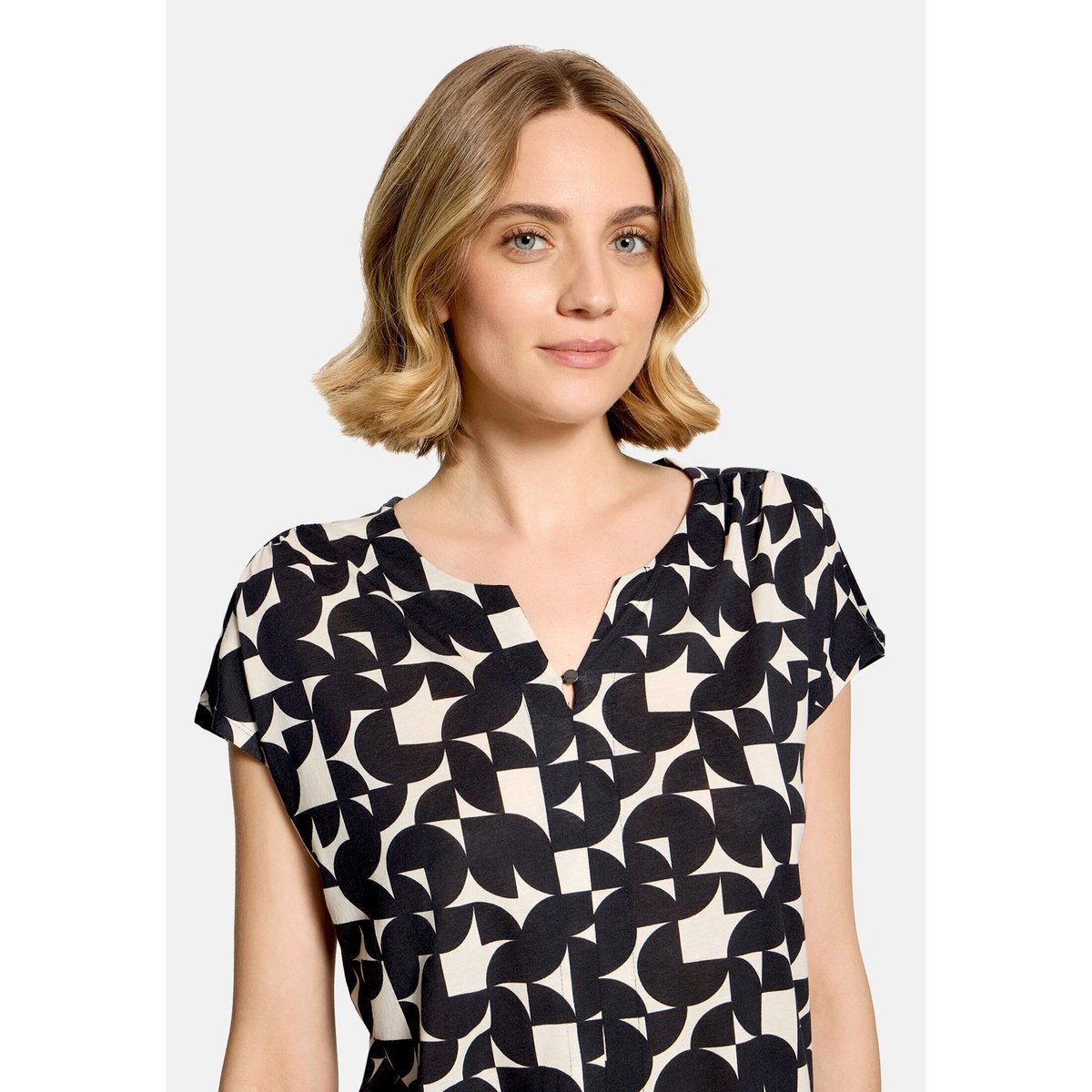 T-shirt façon blouse à élastique noir/blanc, BETTY & CO