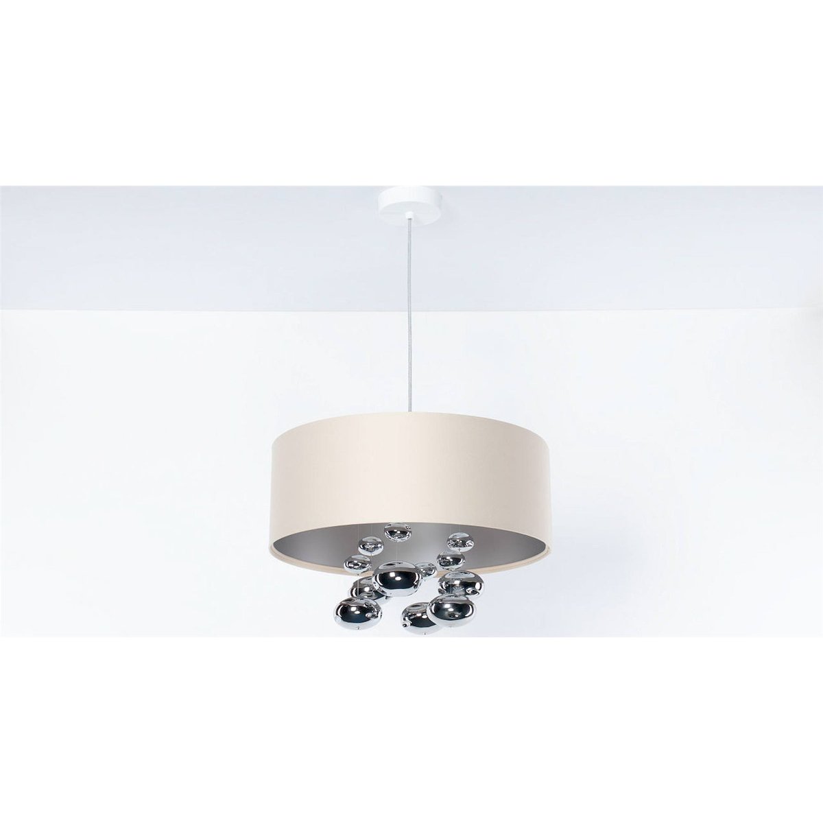 Suspension ronde en tissu avec boules Bubble Light crème satin et finition argent mat, BPS KONCEPT
