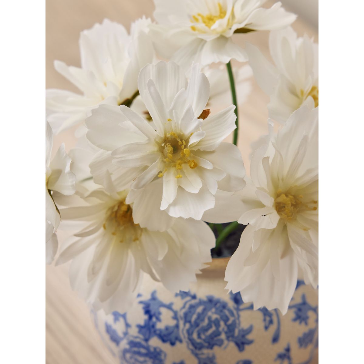 Pot en céramique avec bouquet artificiel bleu/blanc, NEXT
