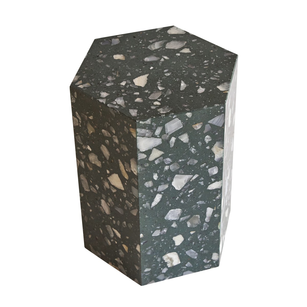 Bout de canapé en Terrazzo premium, ZOÉ vert foncé, TIKAMOON