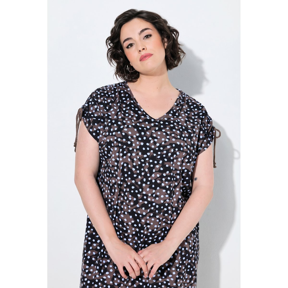 Robe longueur midi, motif à pois taupe foncé, ULLA POPKEN