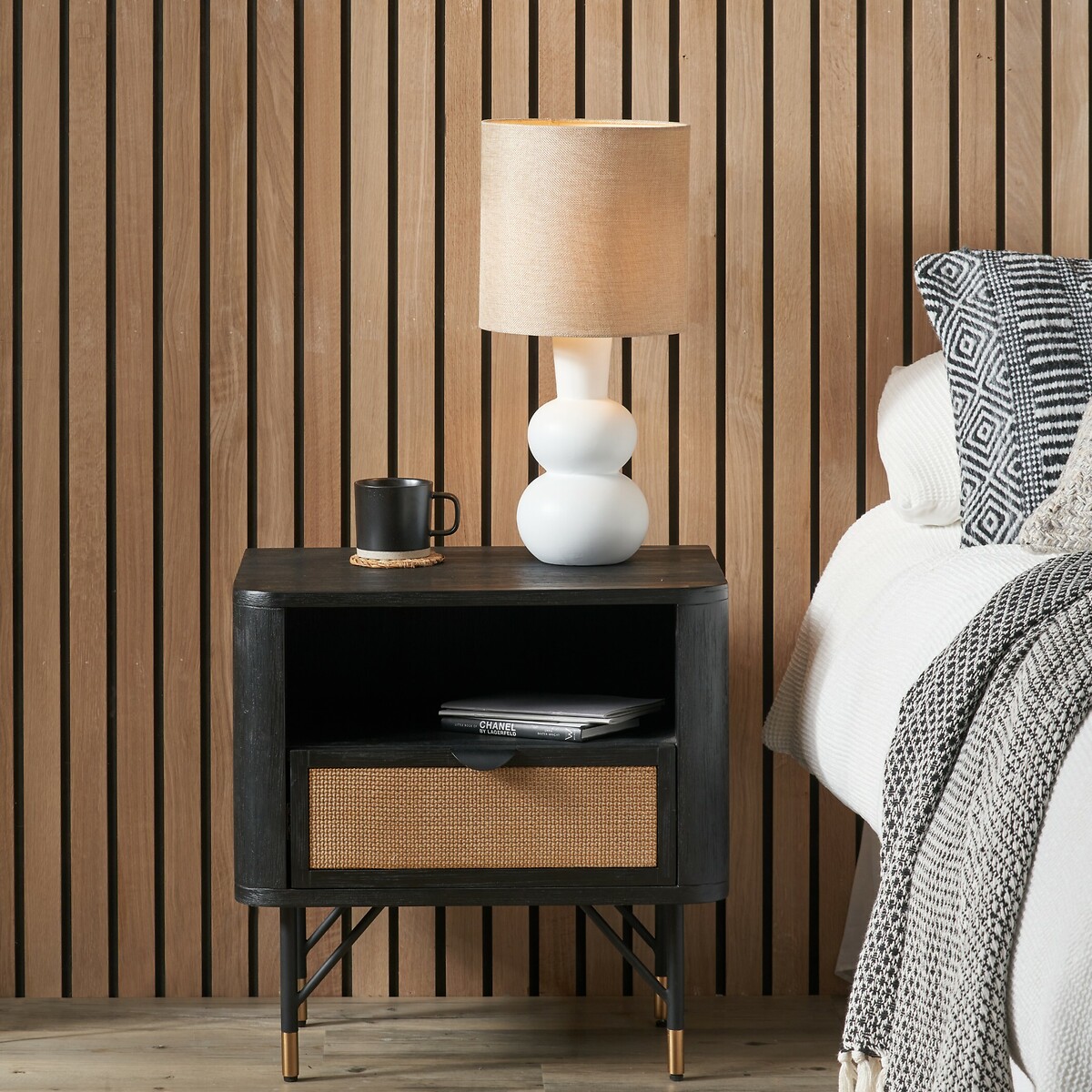 Fenix Acacia Rattan Bedside Table black/natural, ÉDITÉ