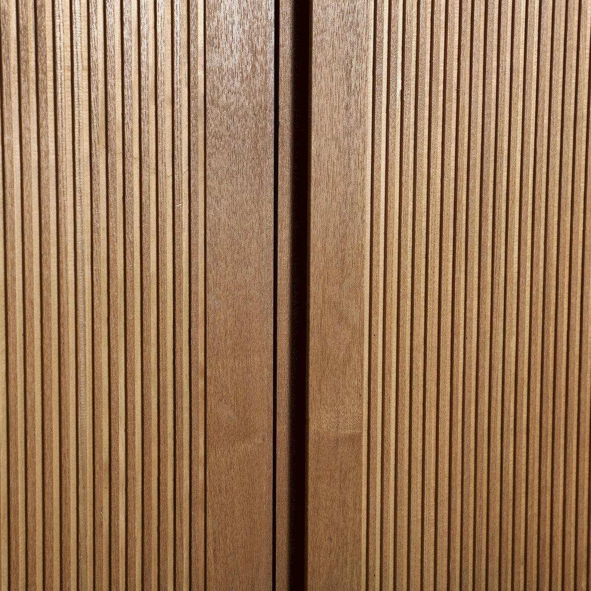 Armoire en bois rainuré collection copenhague brun, RECOLLECTION