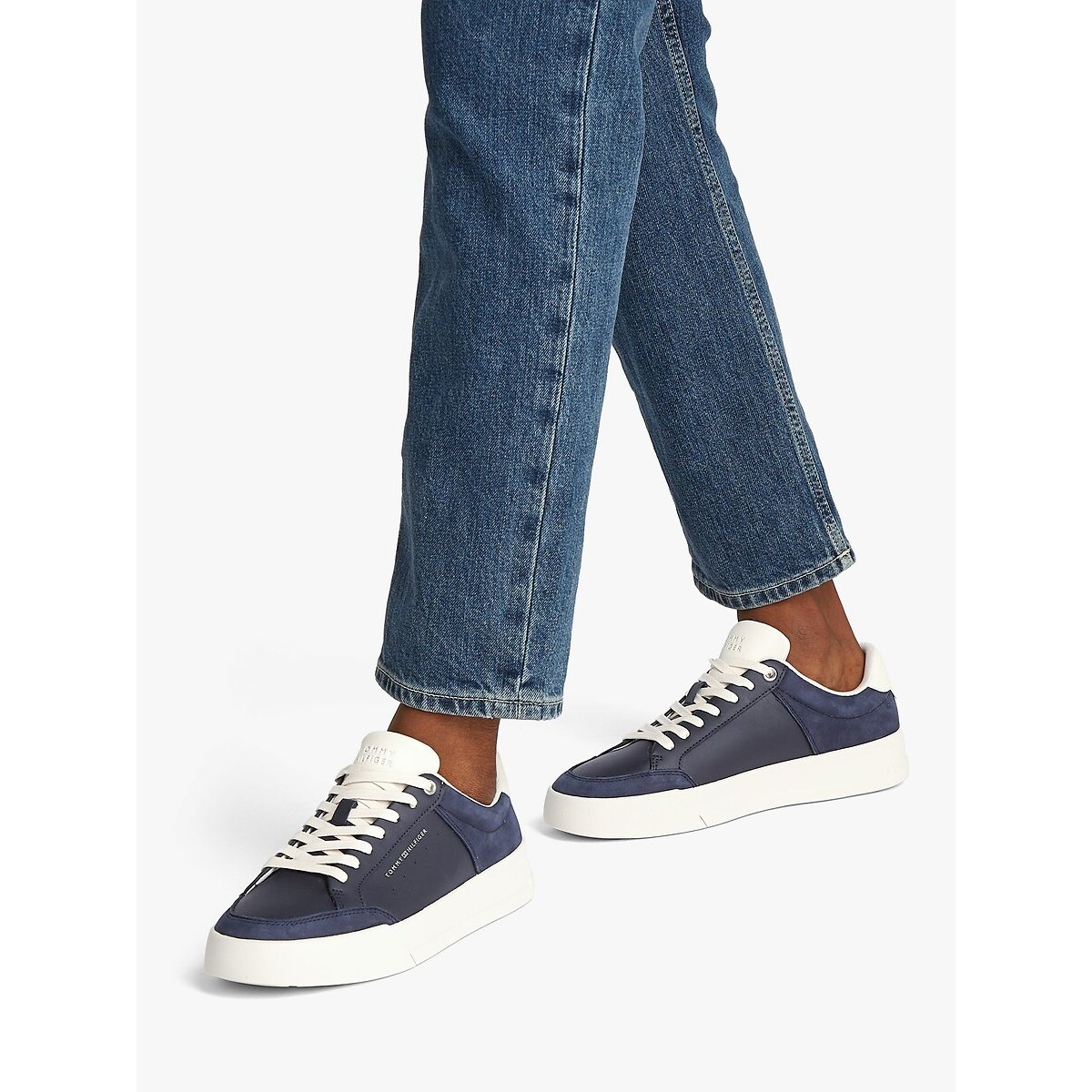 Baskets Court nubuck bleu marine, TOMMY HILFIGER
